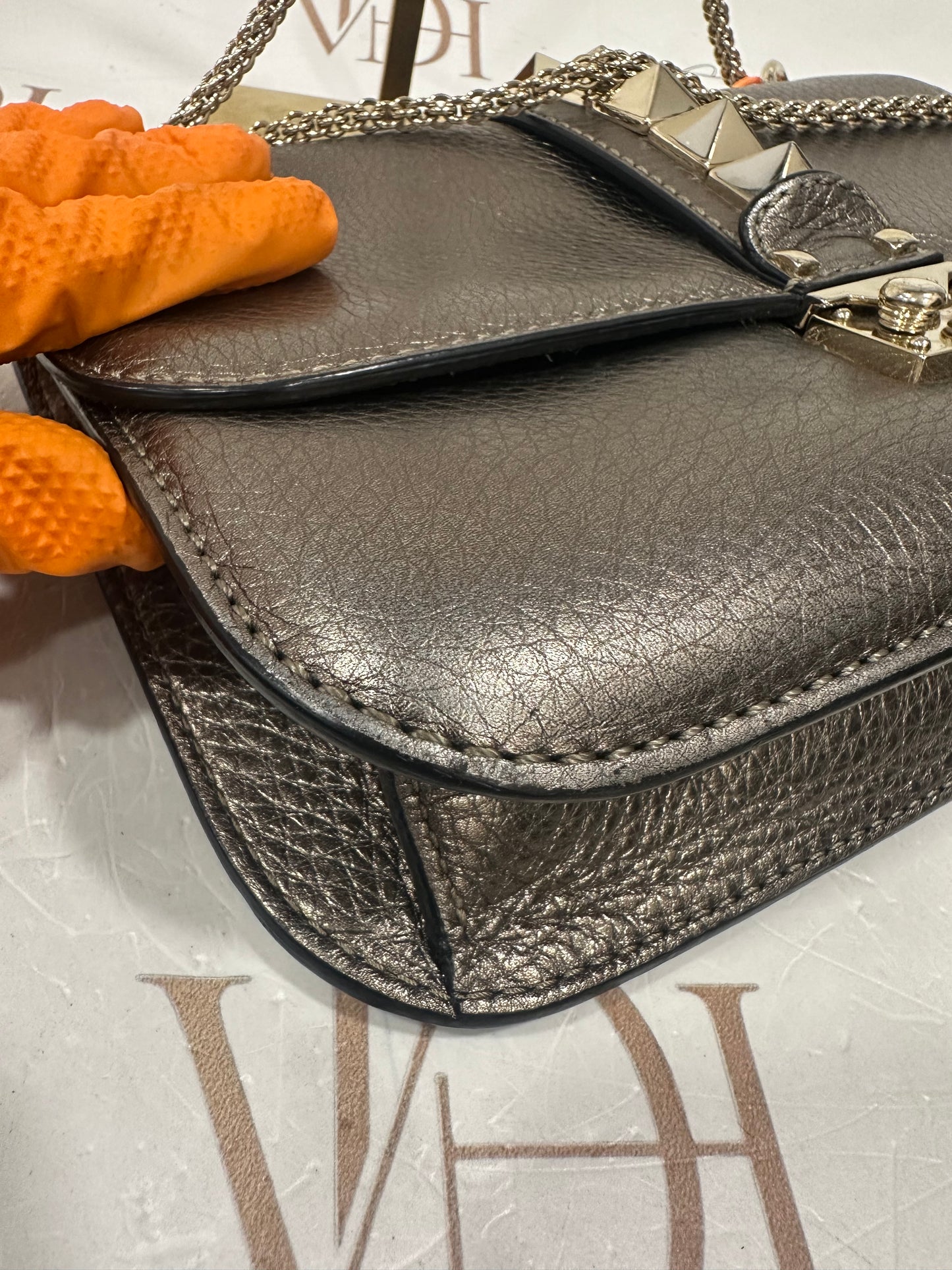 383035 - Valentino Glam Lock