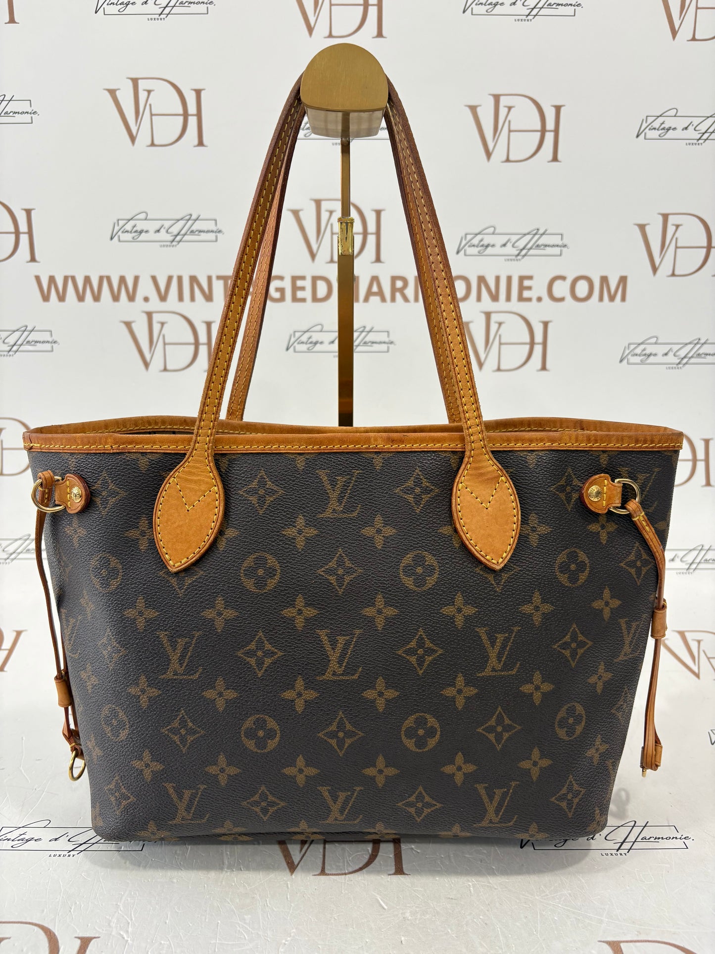 016935 - Louis Vuitton Neverfull PM