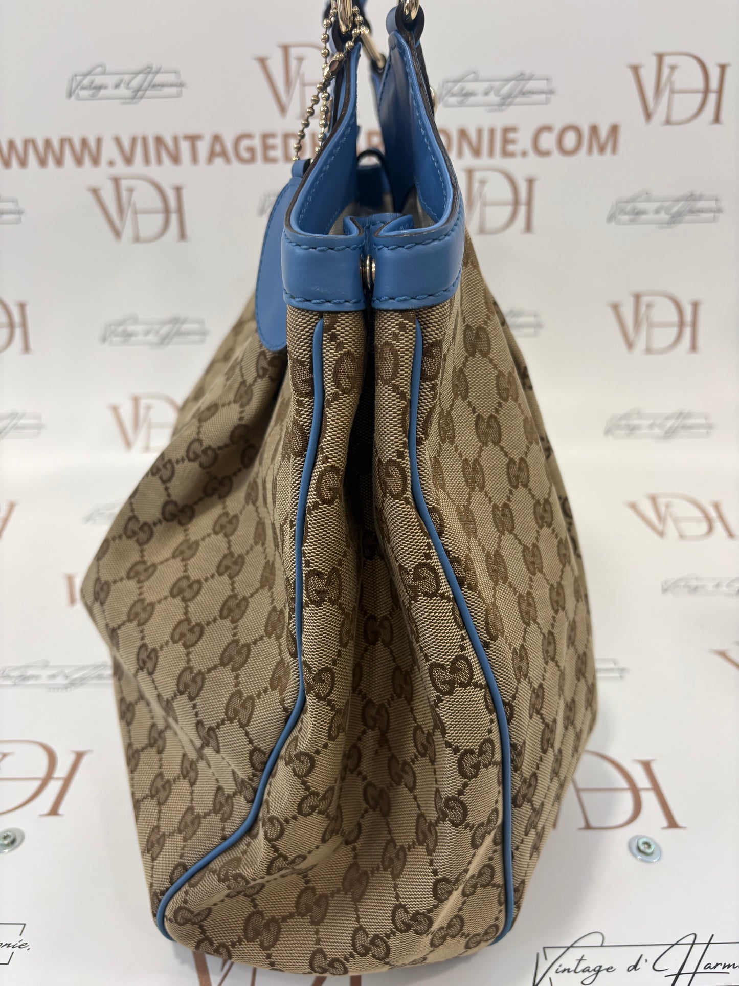 383901 - Gucci Sukey