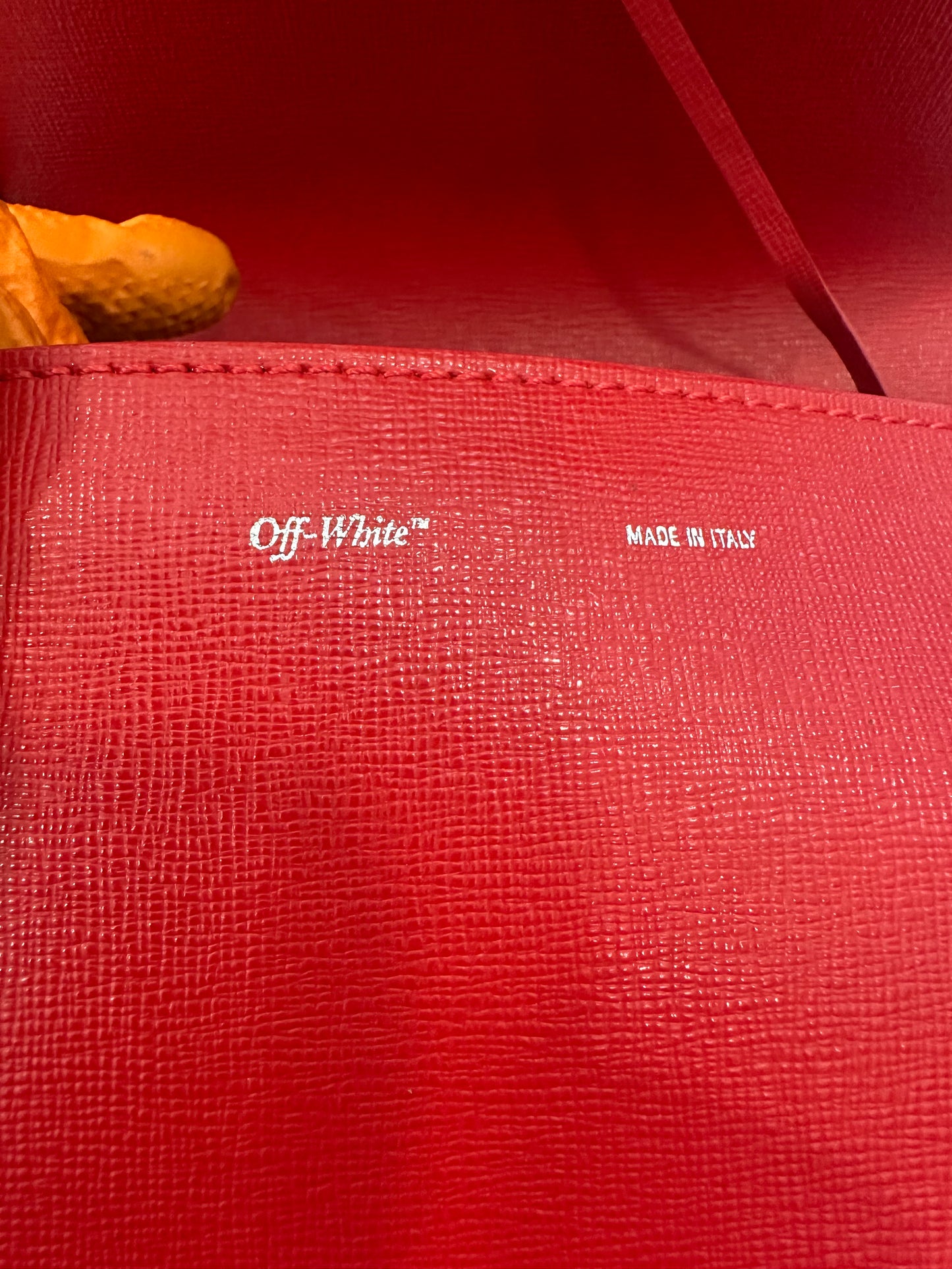 382375 - Off-White
