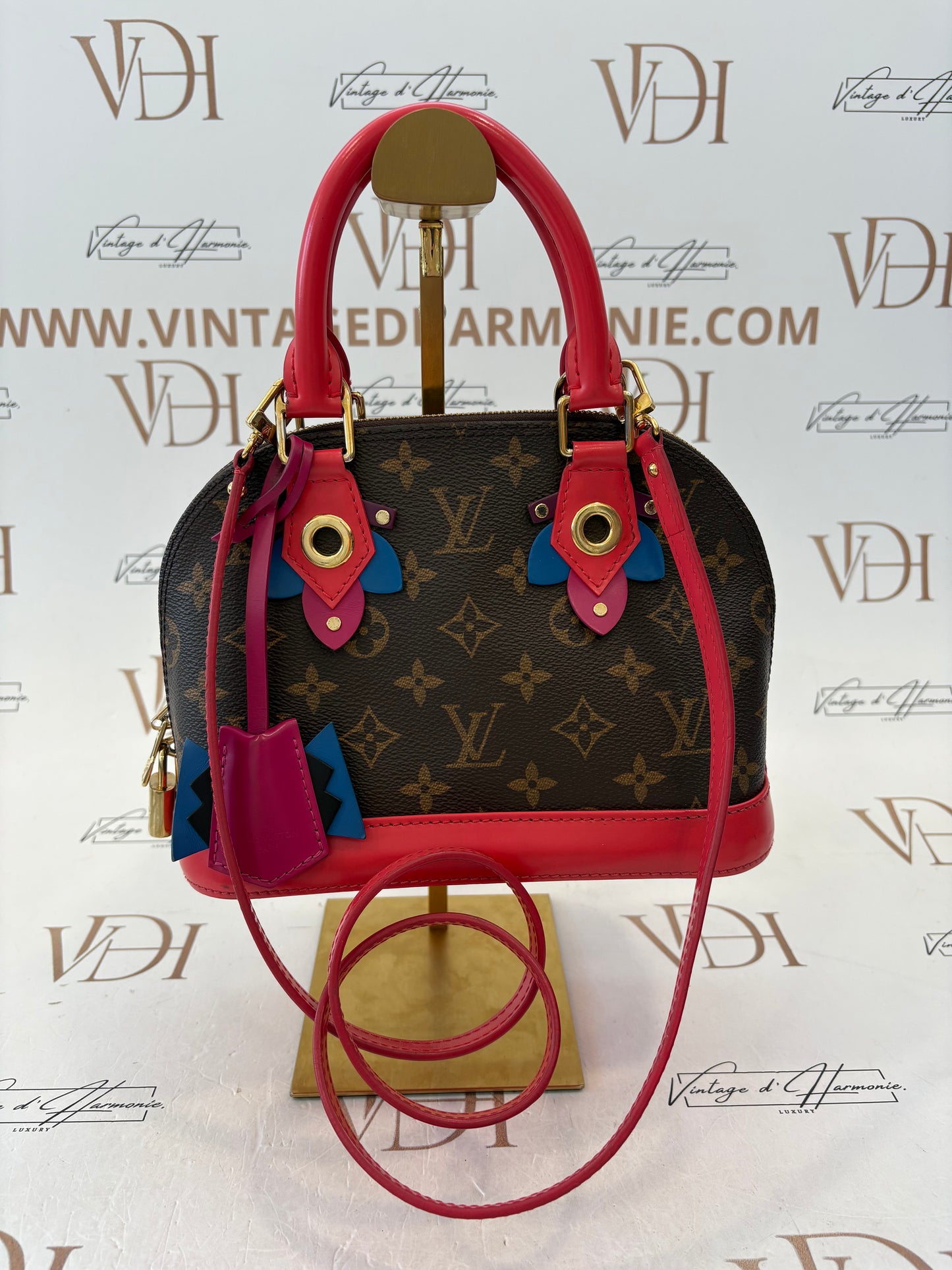383736 - Louis Vuitton Alma BB