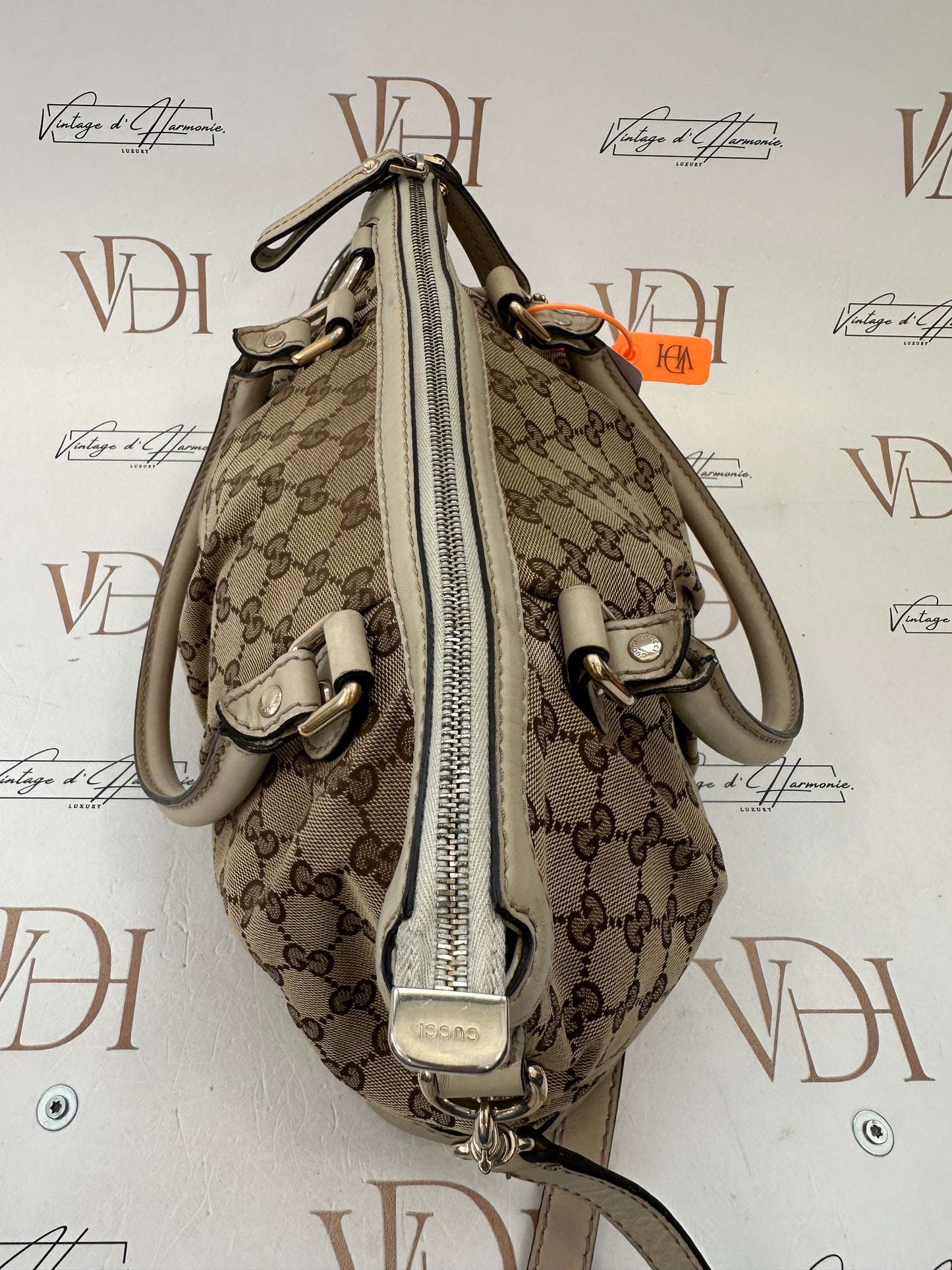 383088 - Gucci Sukey