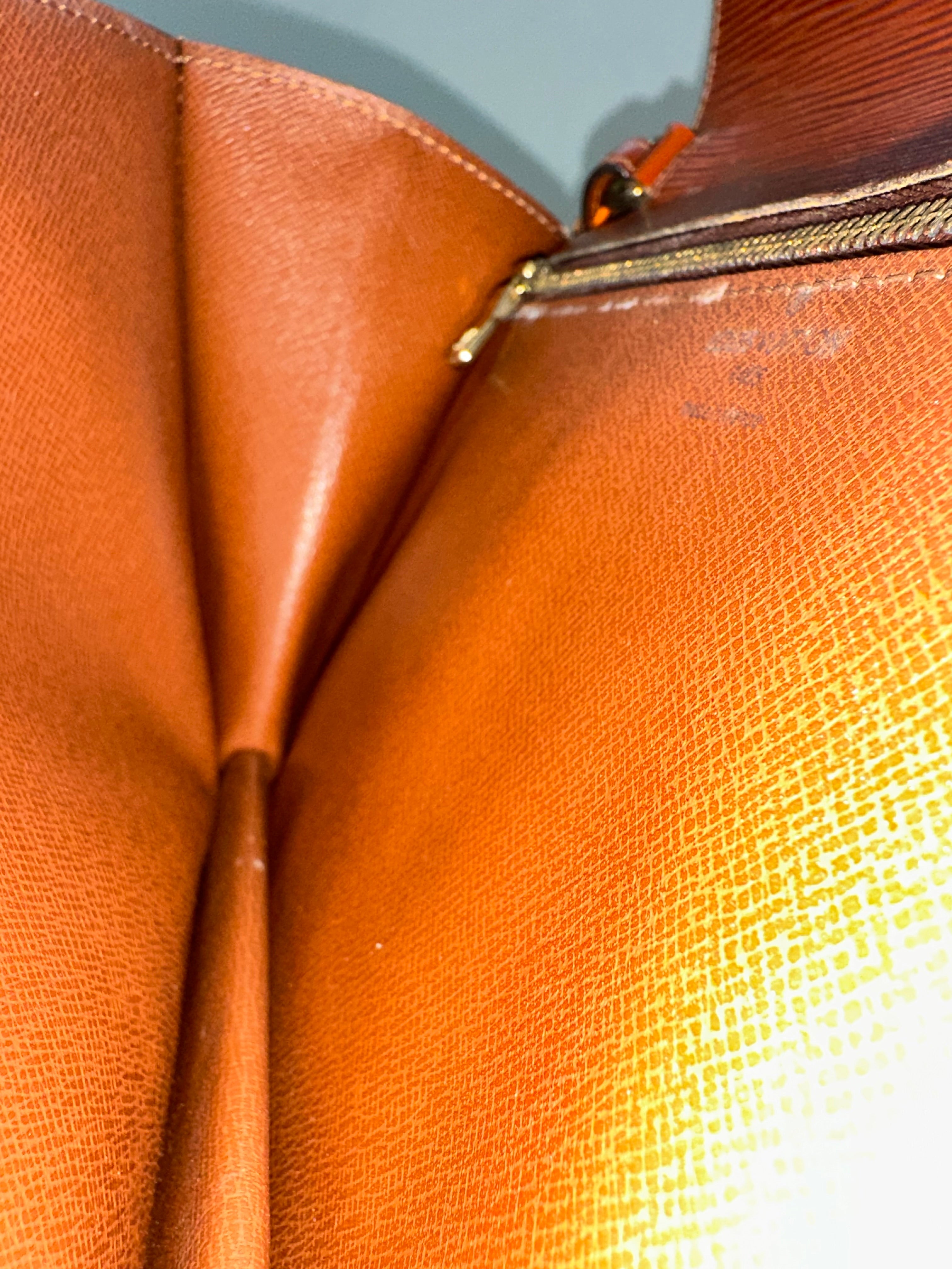 Louis Vuitton Brown Epi Pochette Sellier Dragonne