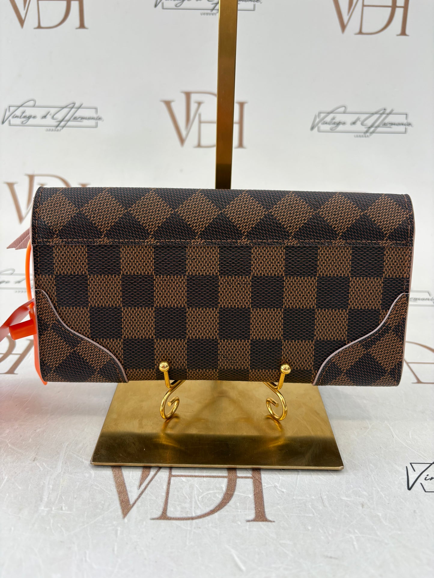 383384 - Louis Vuitton Caissa Wallet