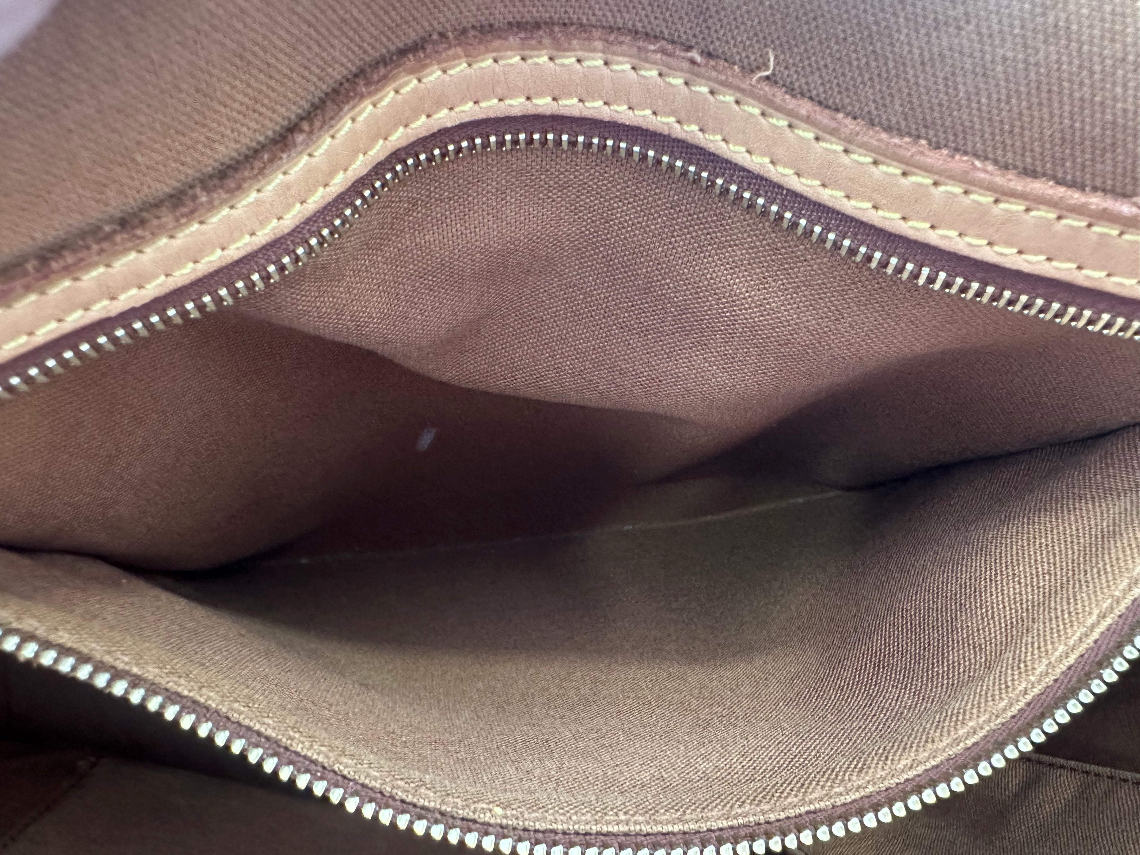 Louis Vuitton Abbesses