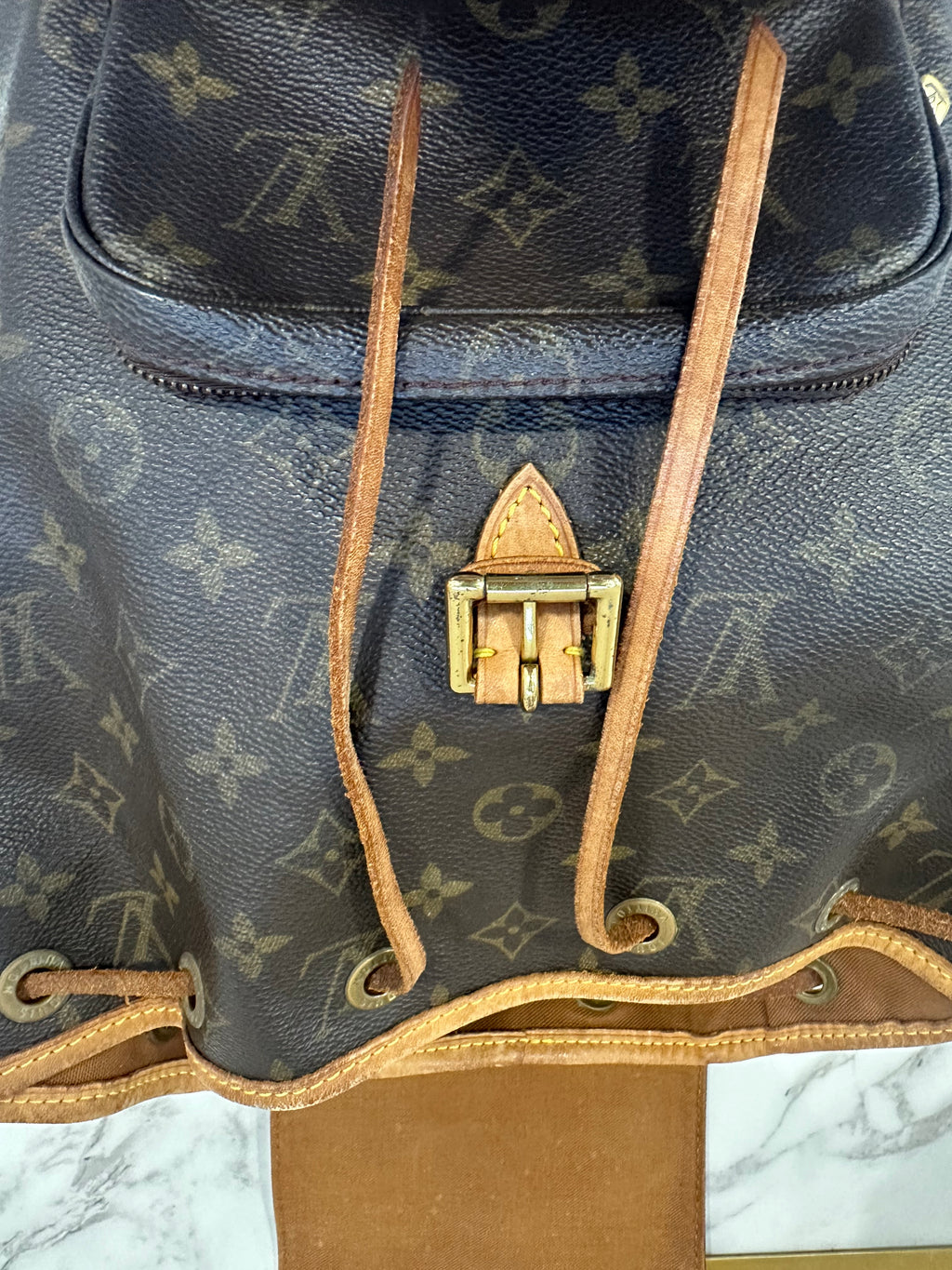 Louis Vuitton Montsouris MM