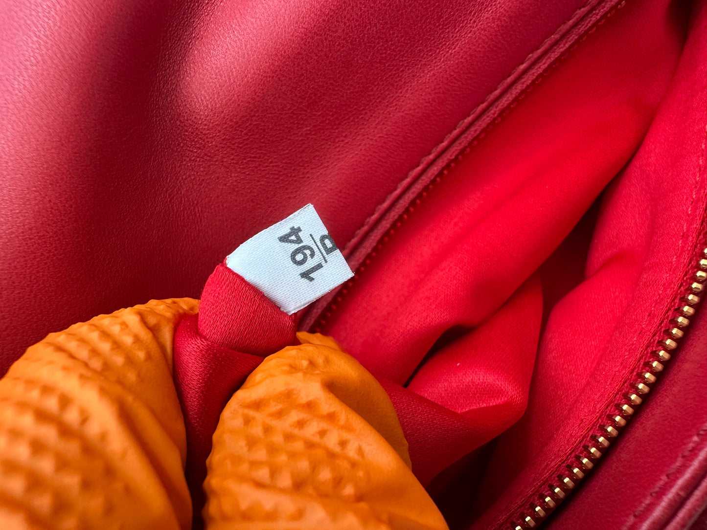 382812 - Miu Miu