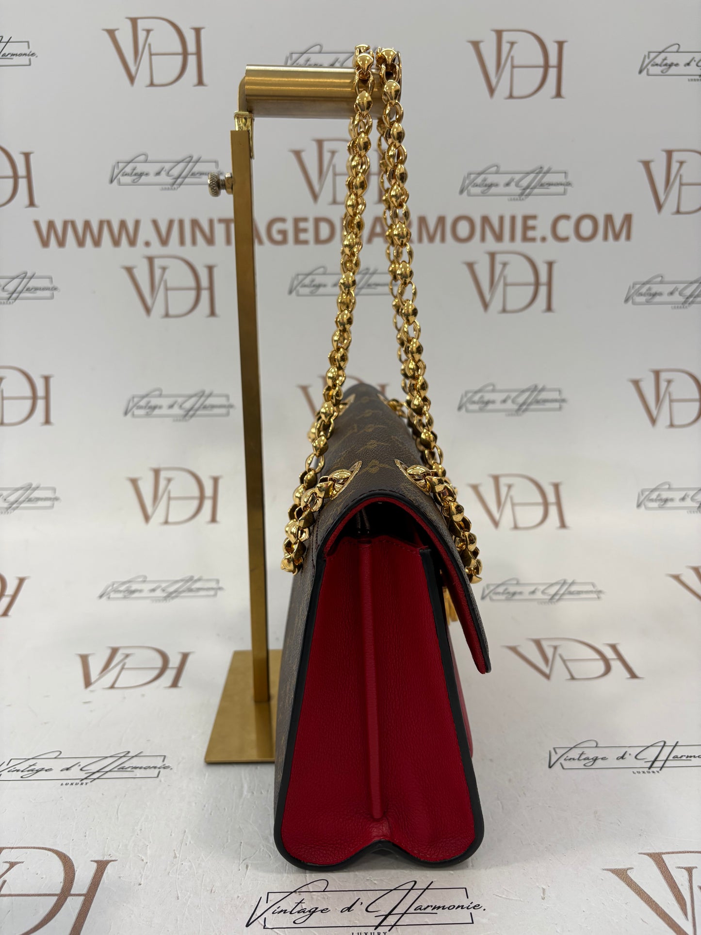 383845 - Louis Vuitton Victoire