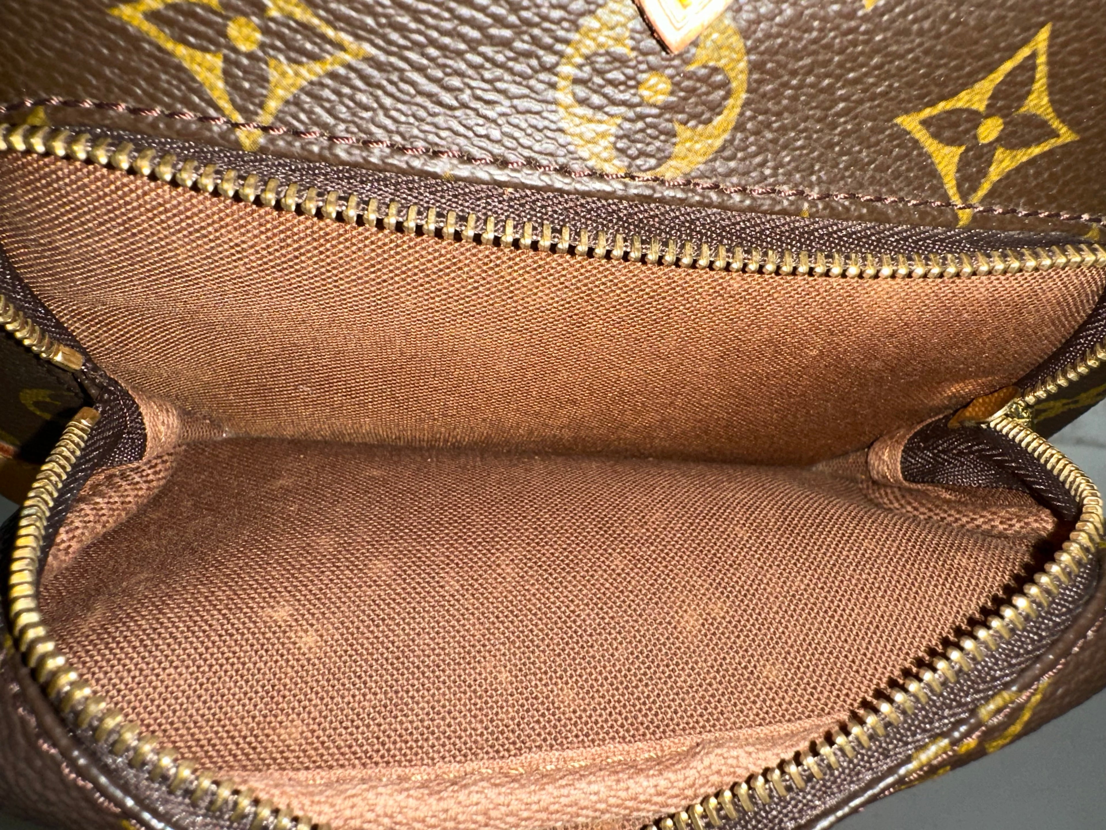 Louis Vuitton Montsouris MM