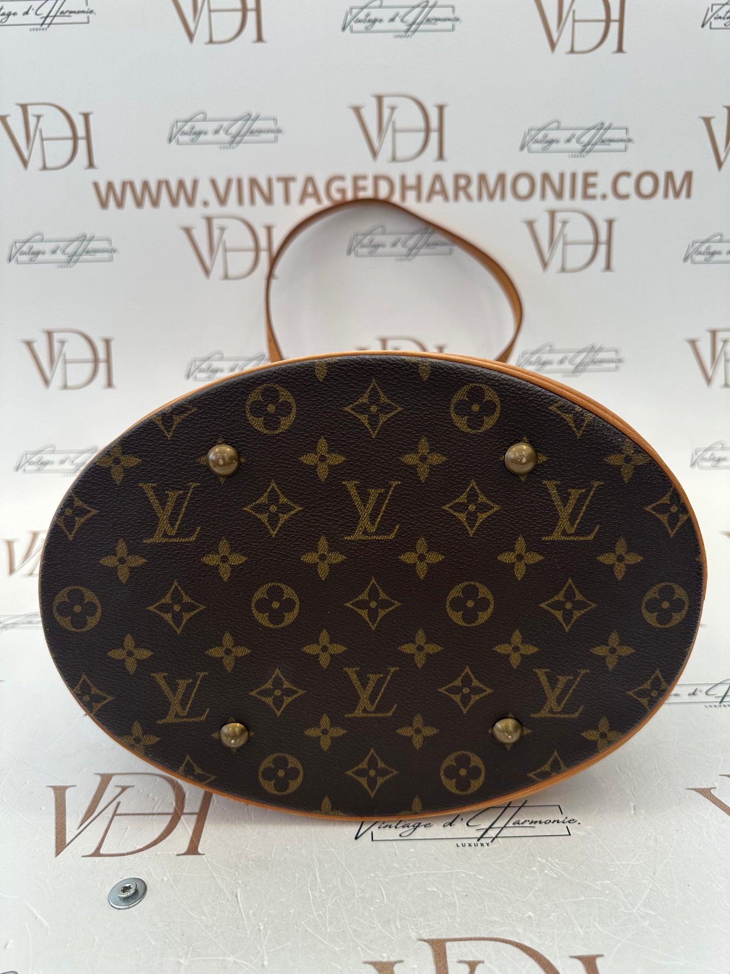 017860 - Louis Vuitton Bucket GM