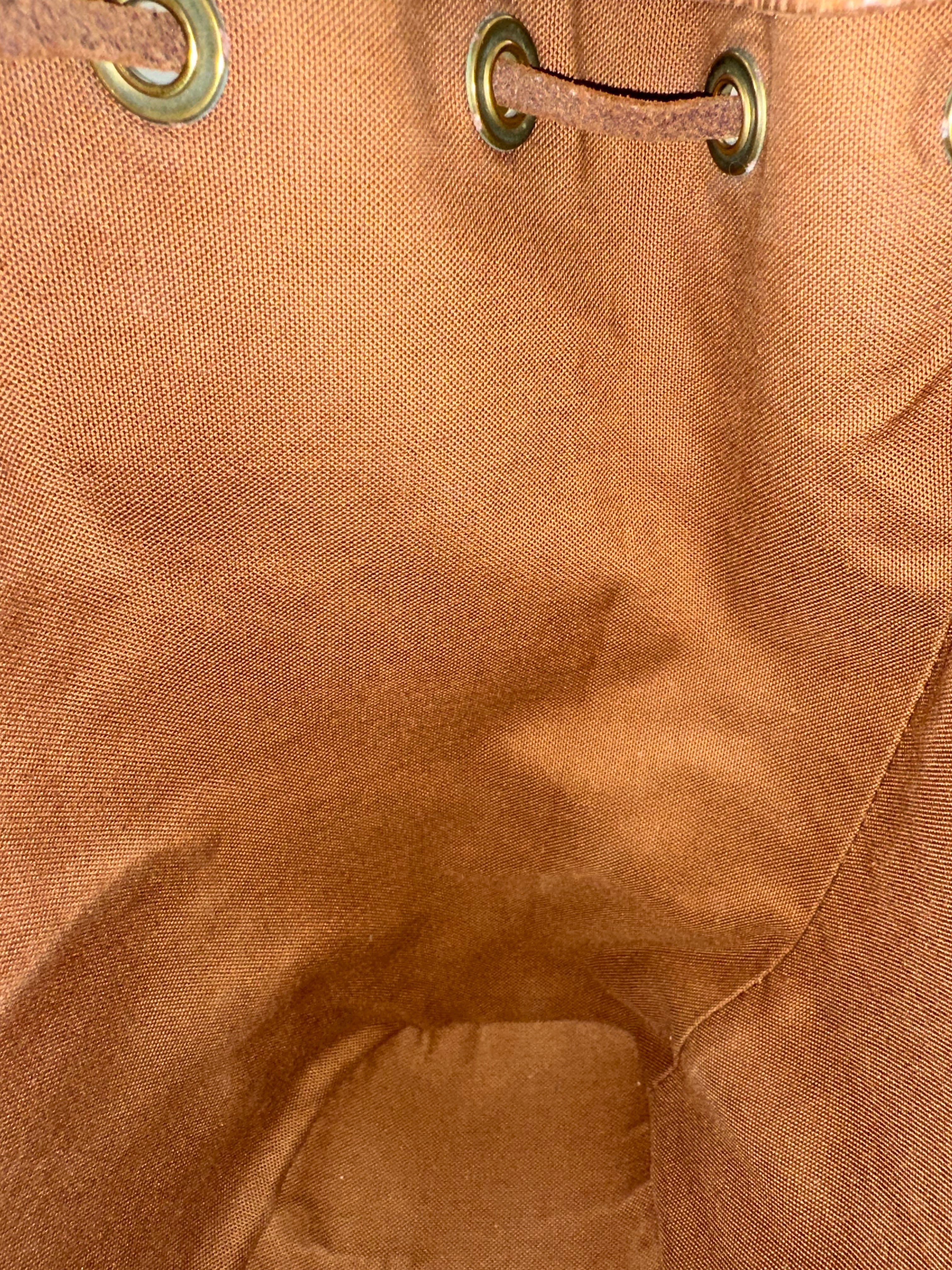 Louis Vuitton Montsouris MM