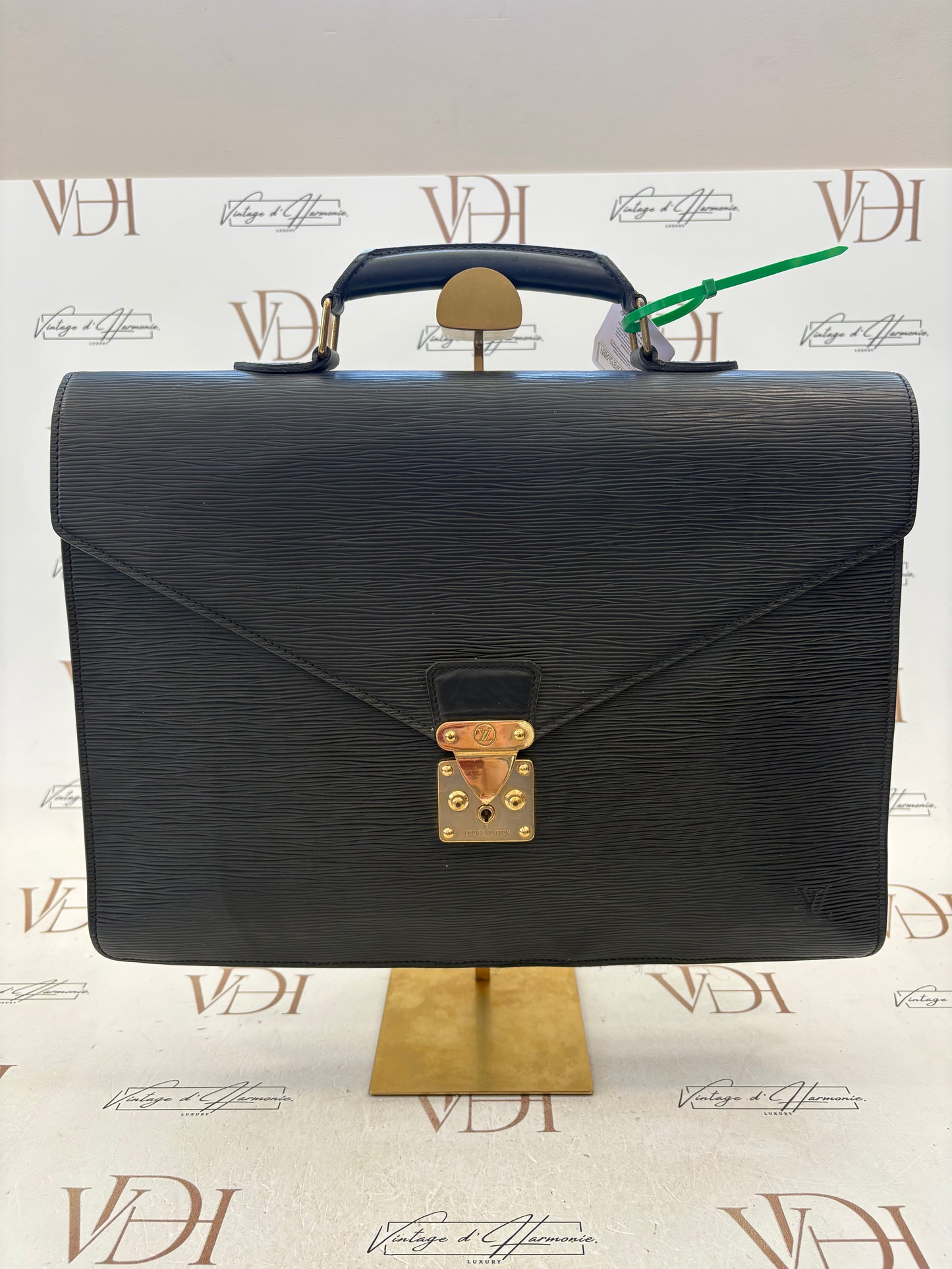 017121 - Louis Vuitton Conseiller