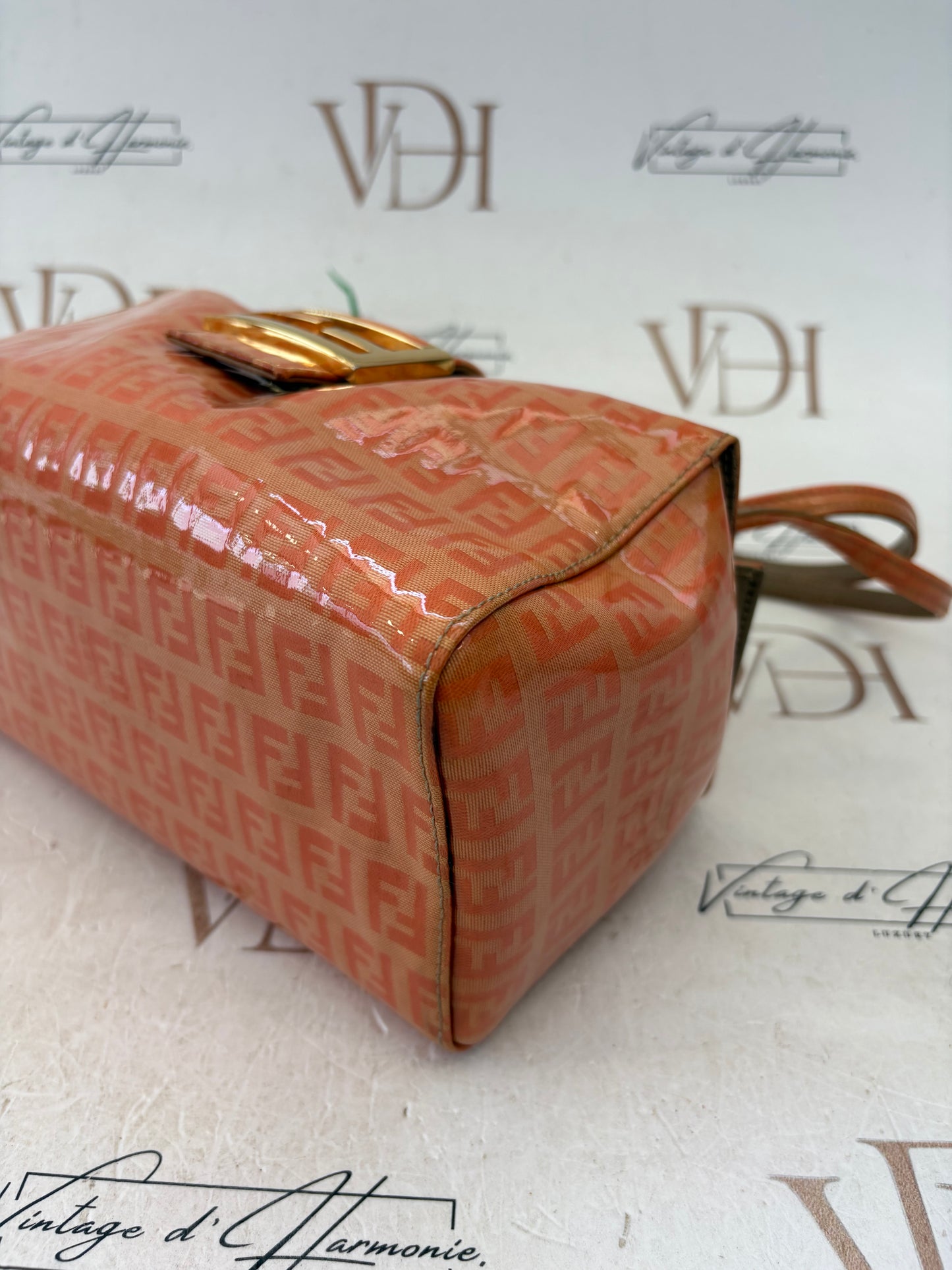 017077 - Fendi Orange Vinyl