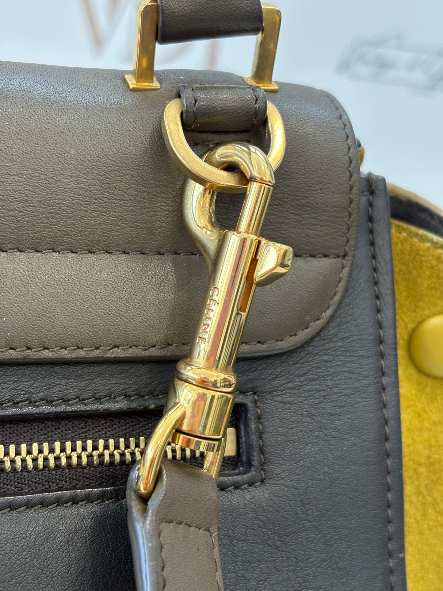383703 - Céline Trapeze