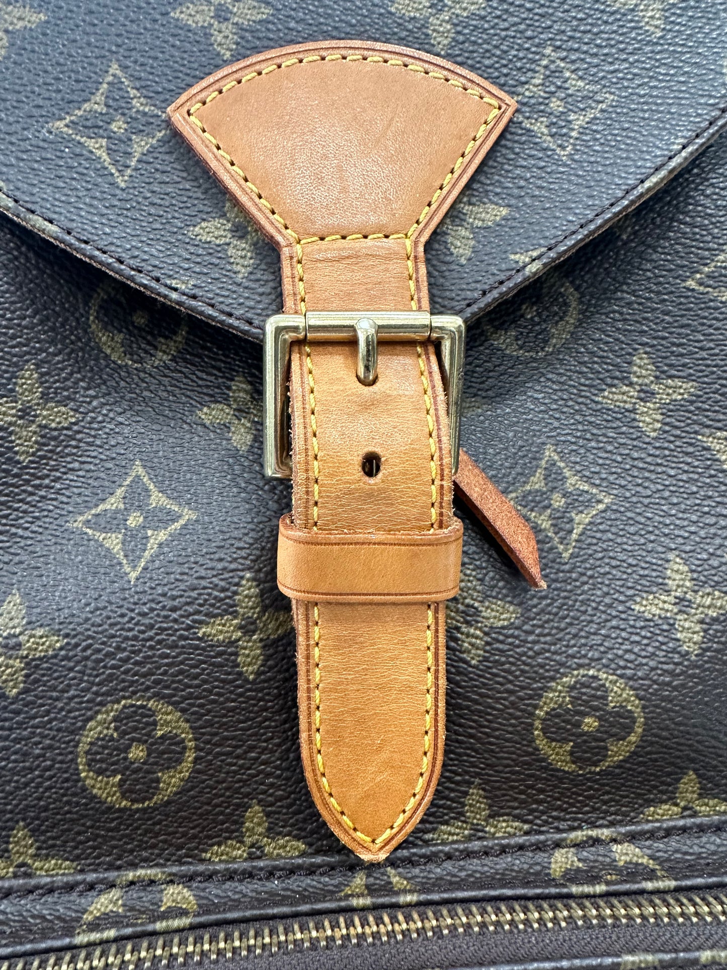 016954 - Louis Vuitton Montsouris GM