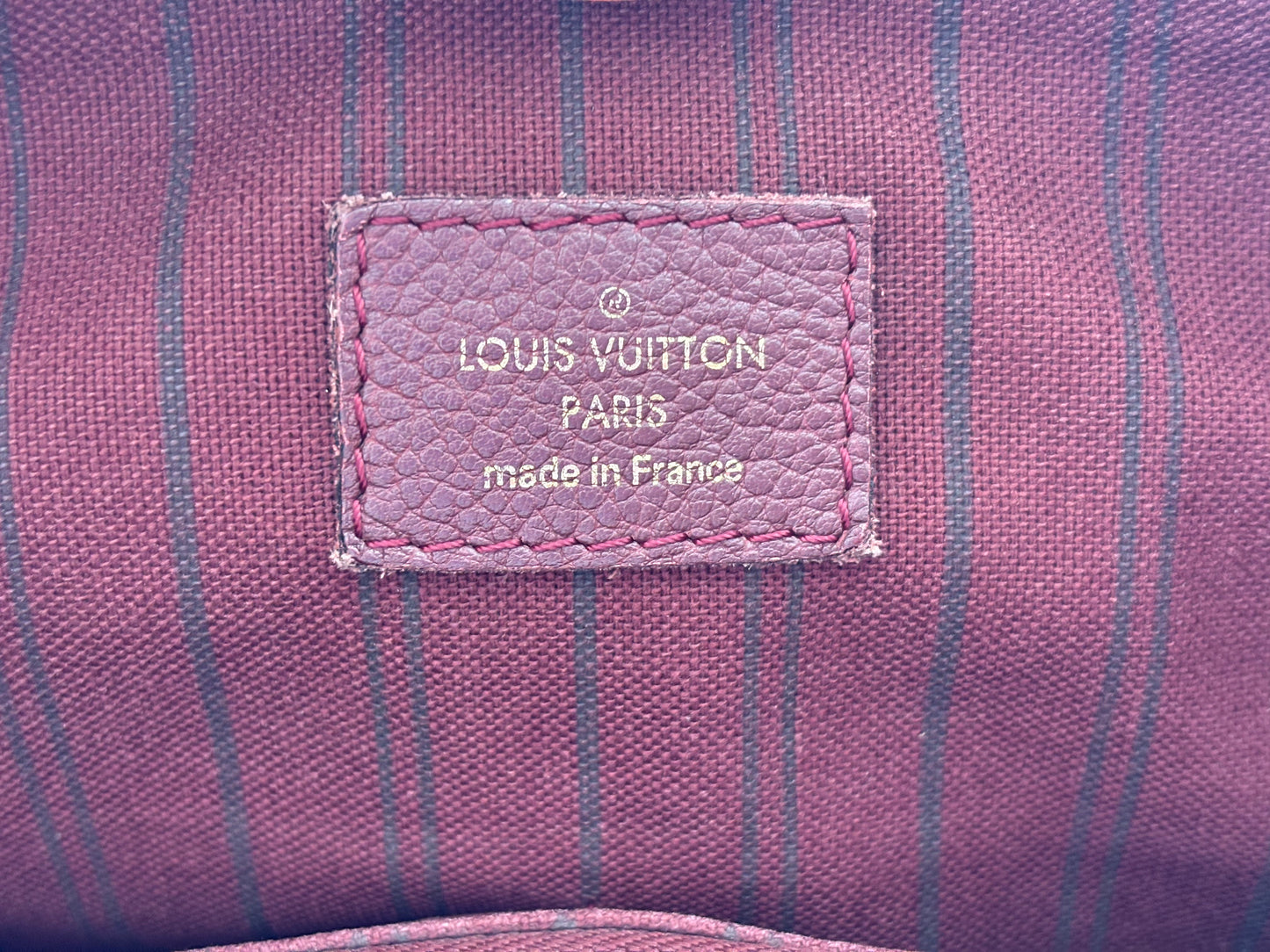 384012 - Louis Vuitton Lumineuse