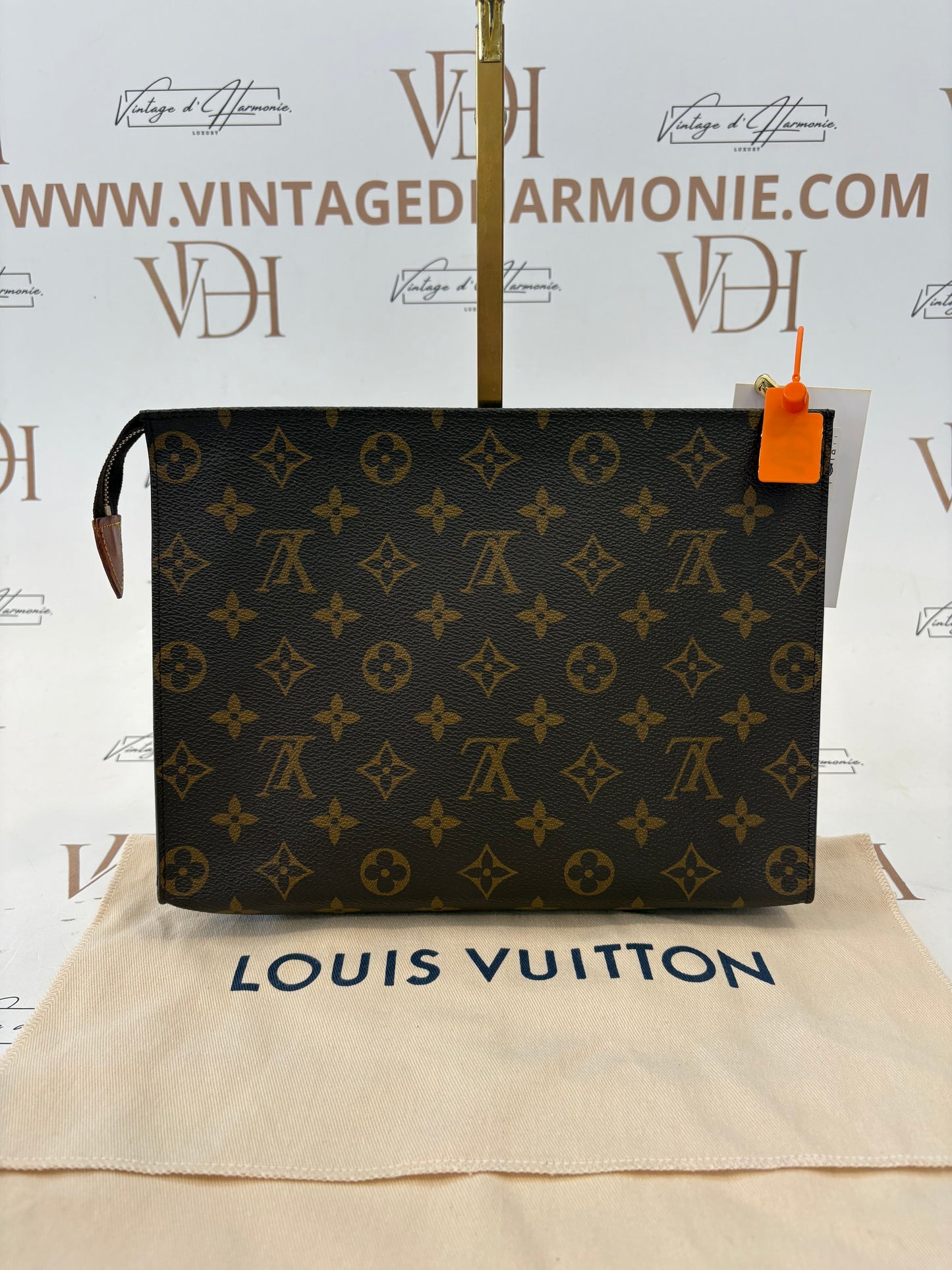 018838 - Louis Vuitton Toilette 26