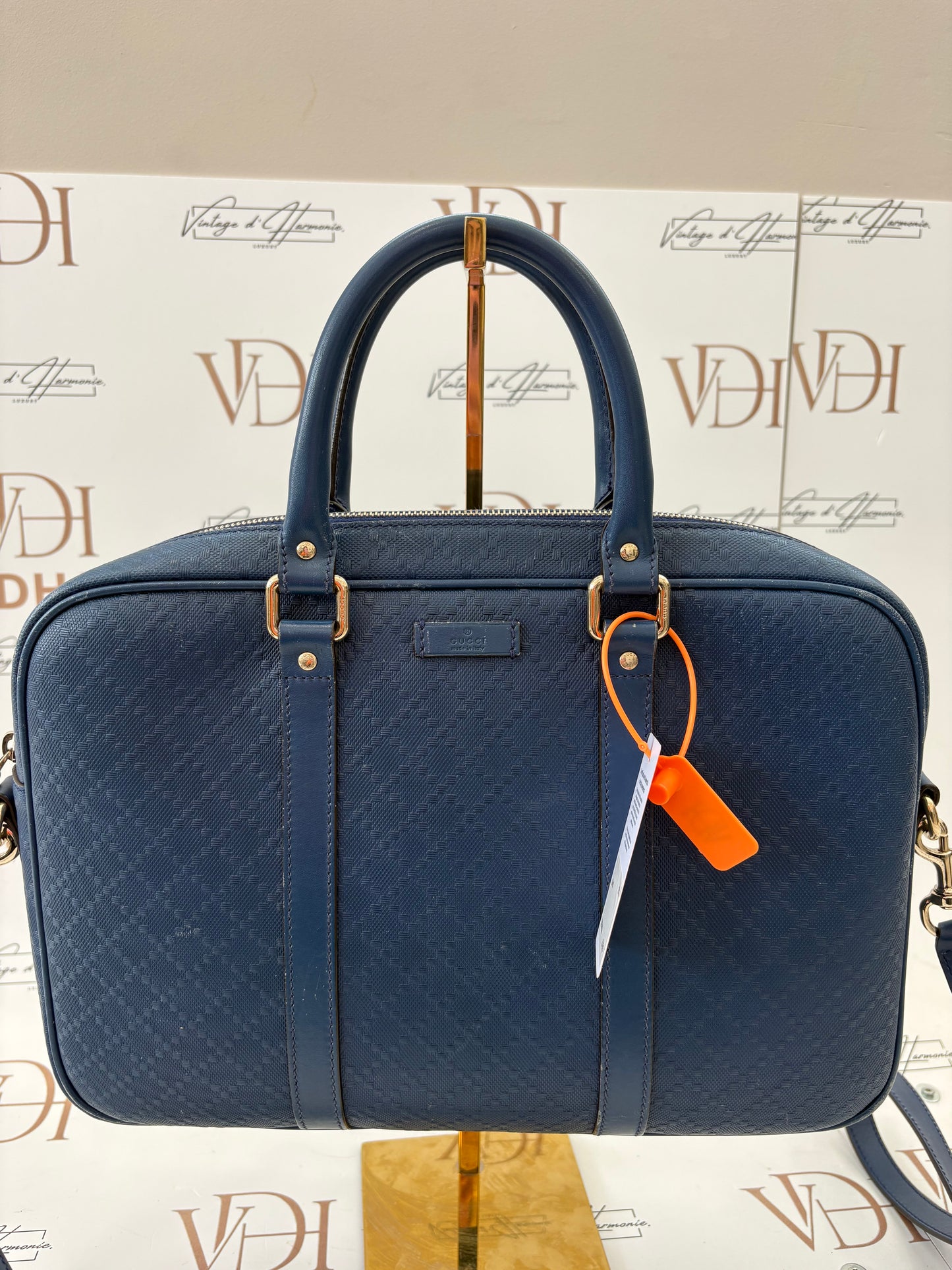 383906 - Gucci