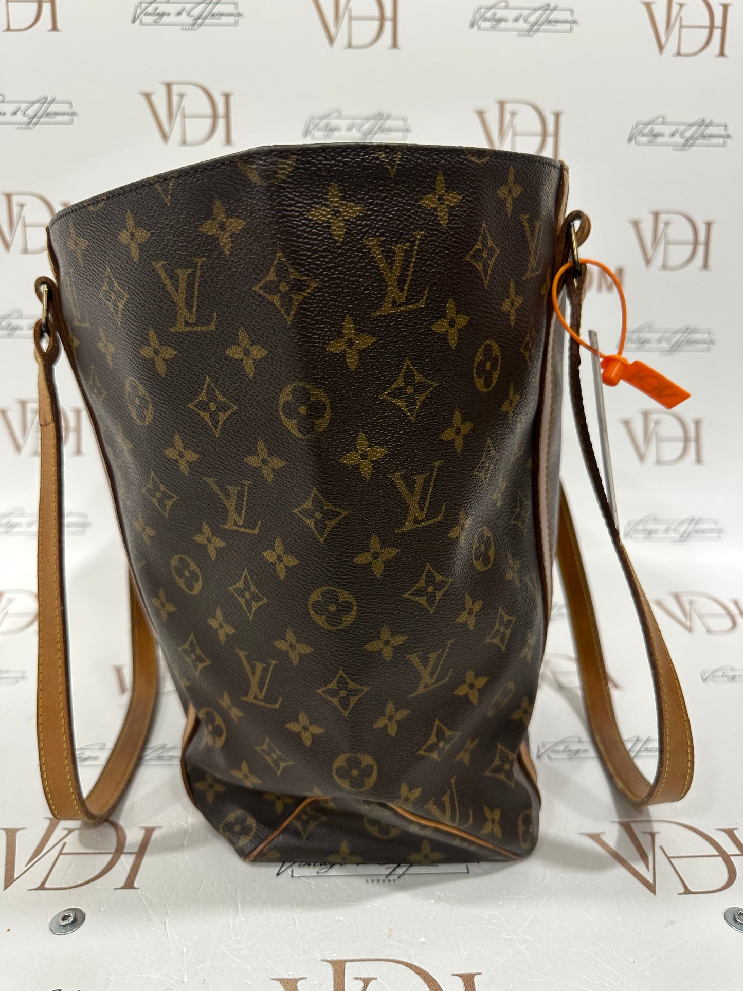 017915 - Louis Vuitton Sac Shopping