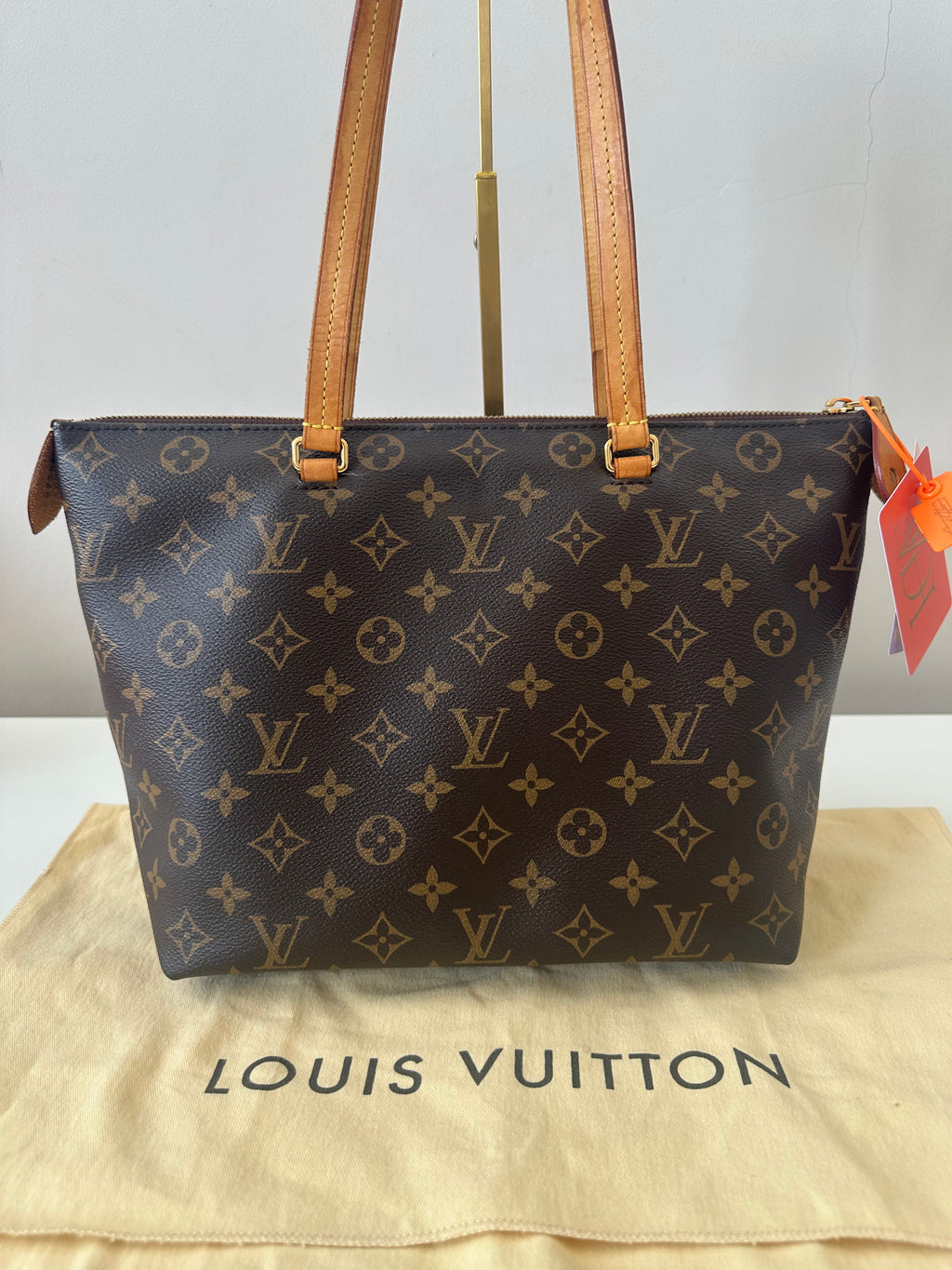 Louis Vuitton Lena