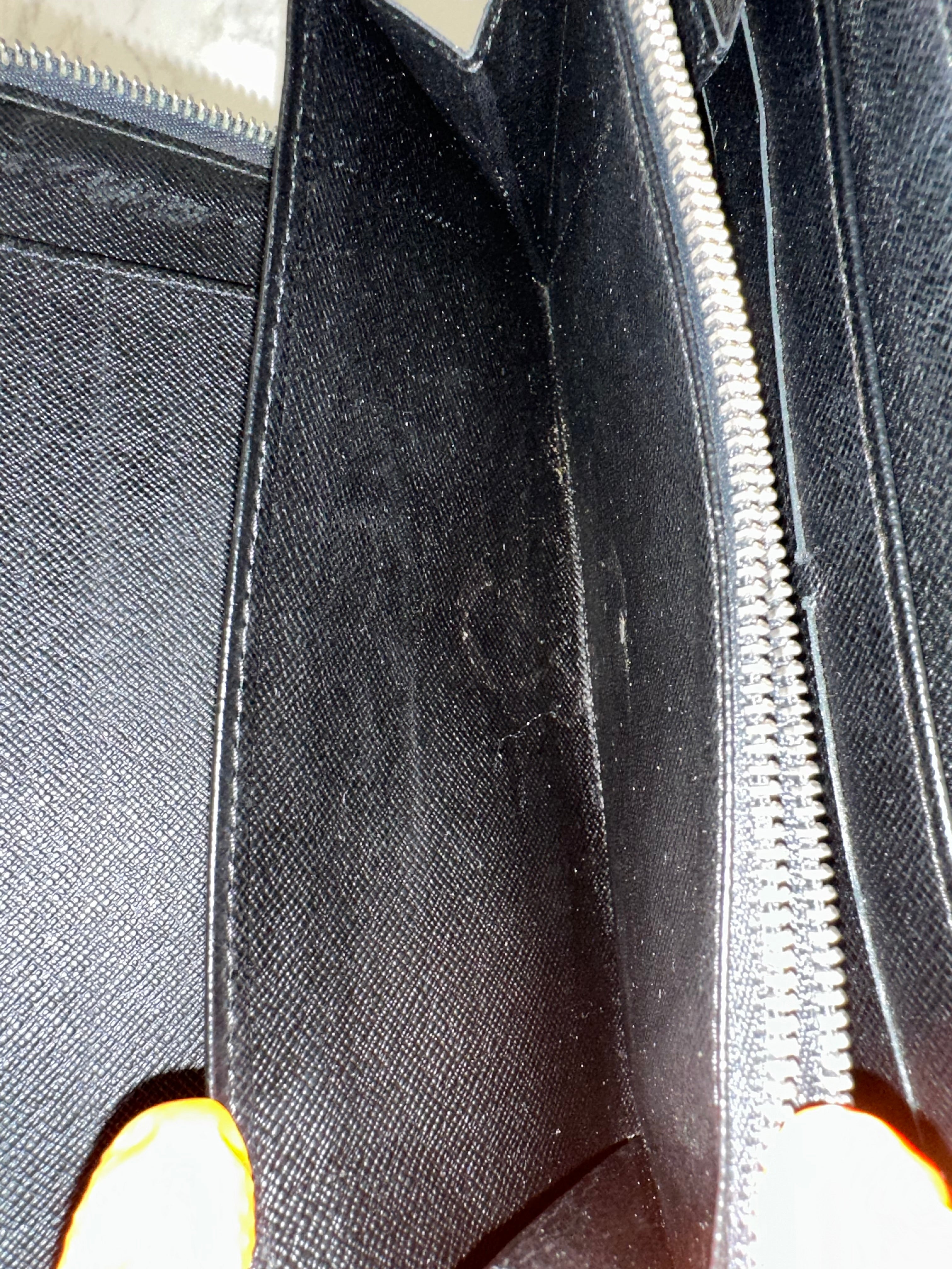 Louis Vuitton Zippy Graphite