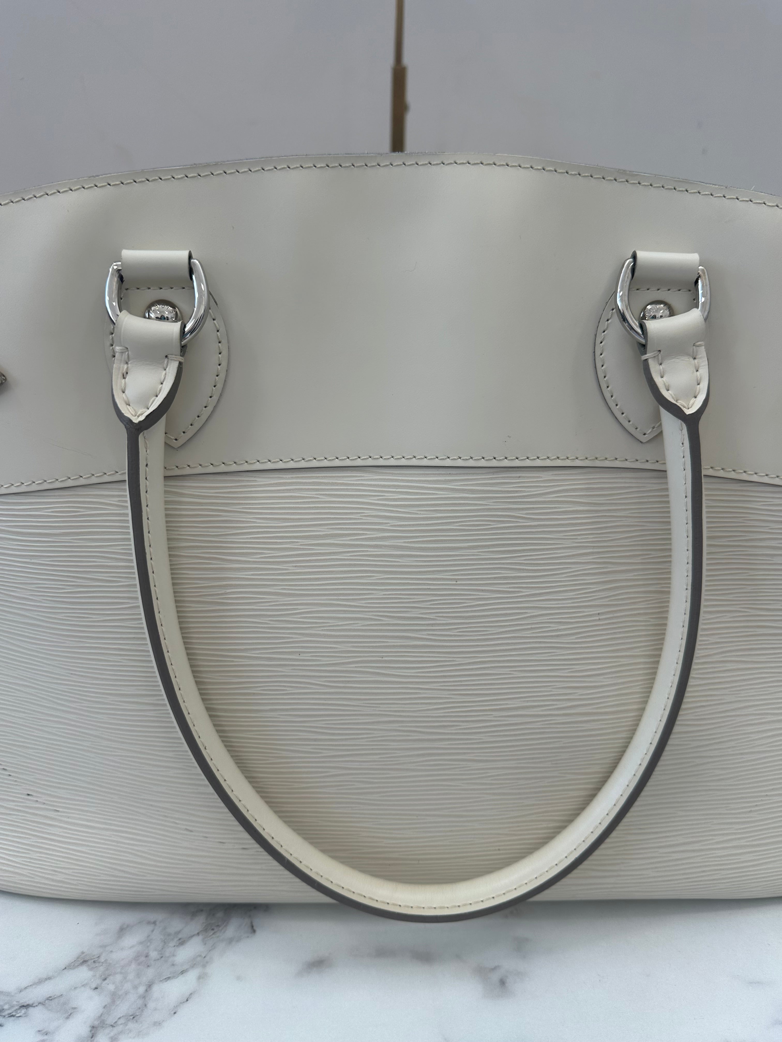 Louis Vuitton Epi Passy GM