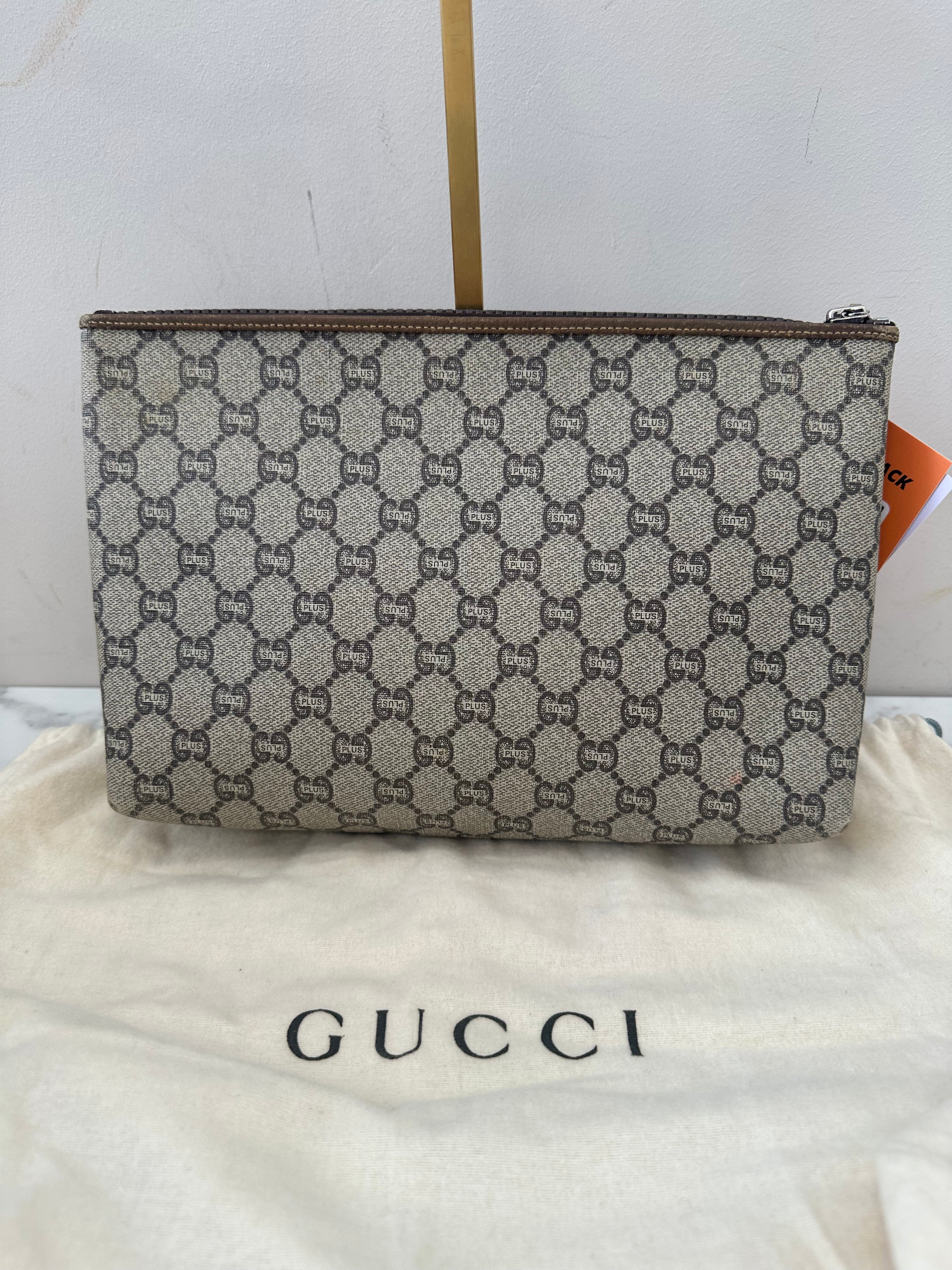 Gucci Pochette GG Plus