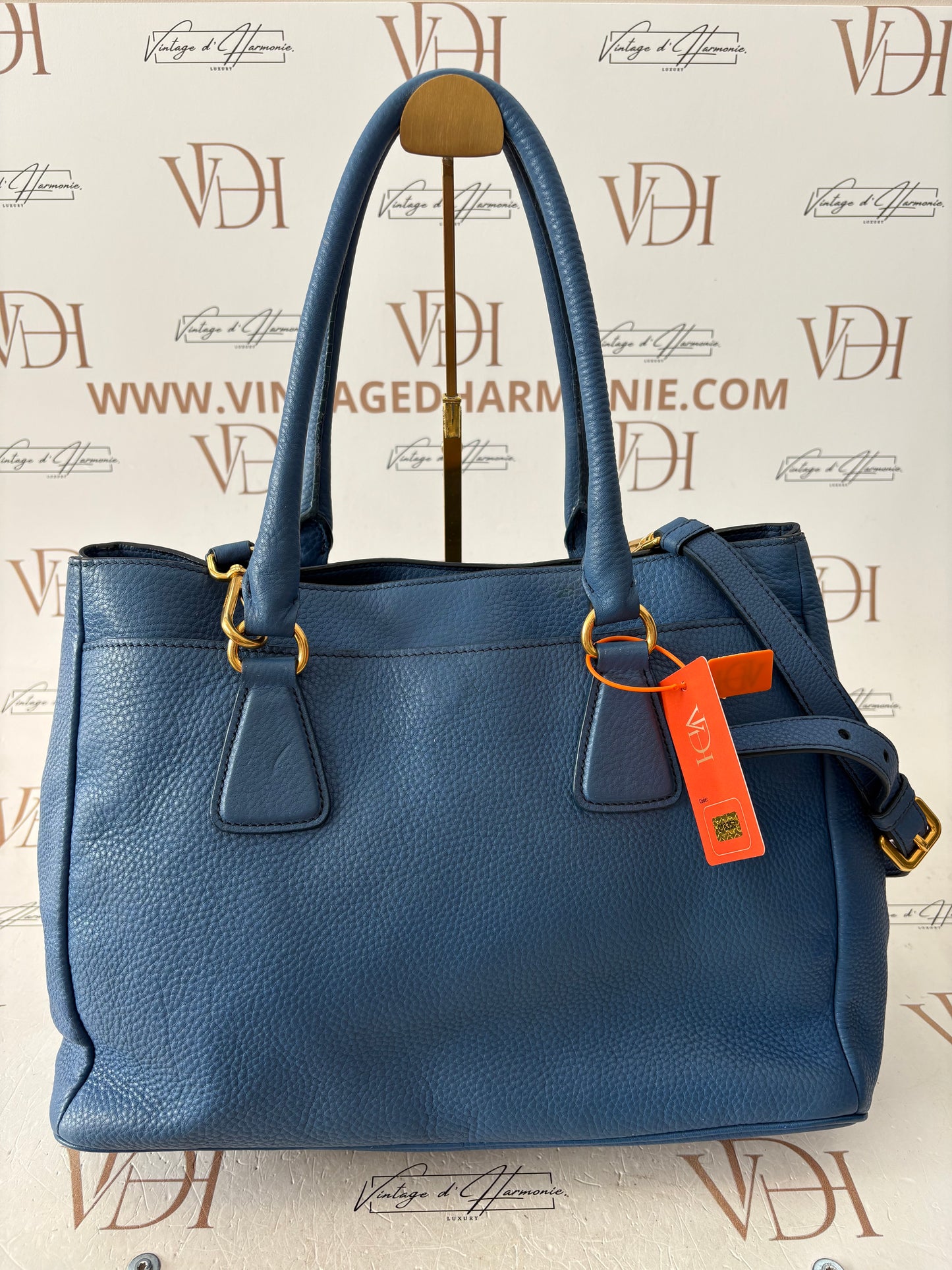 018353 - Prada Blue