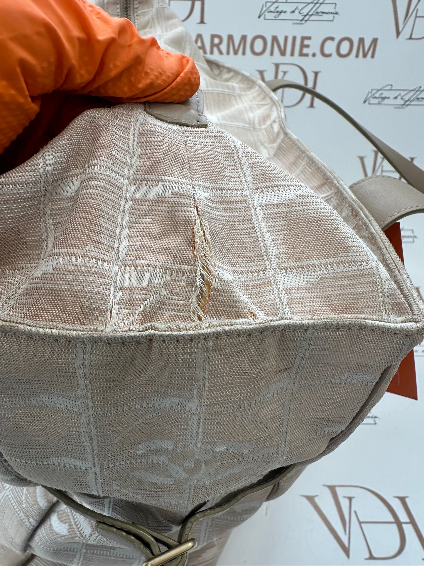 017762 - Chanel Beige Jacquard Nylon