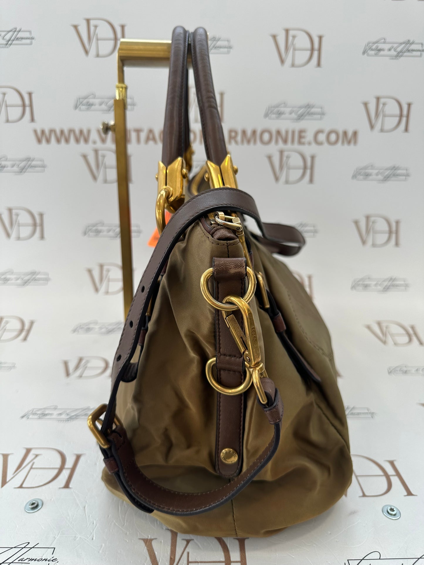 382544 - Prada