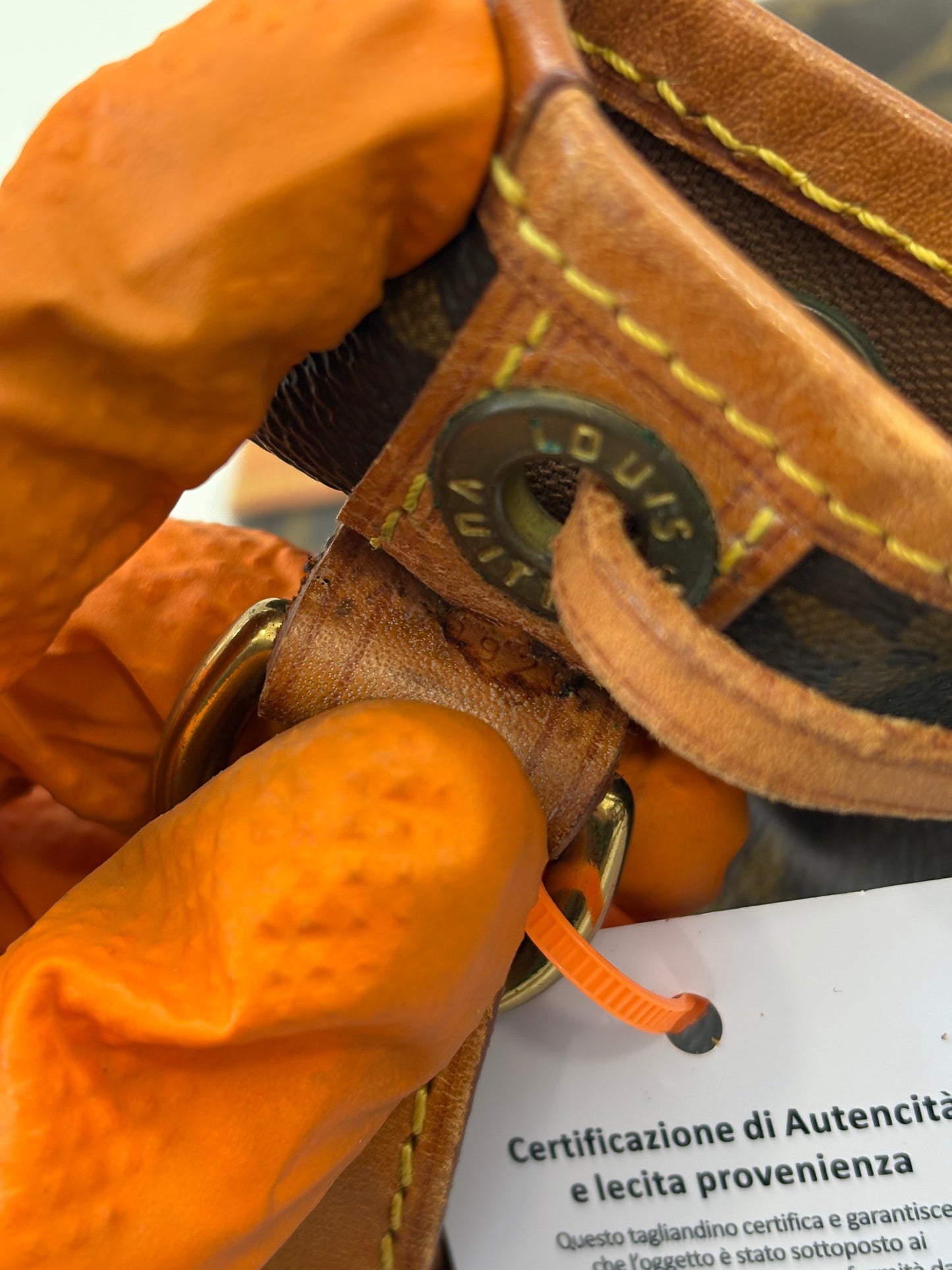 018246 - Louis Vuitton Petite Noé