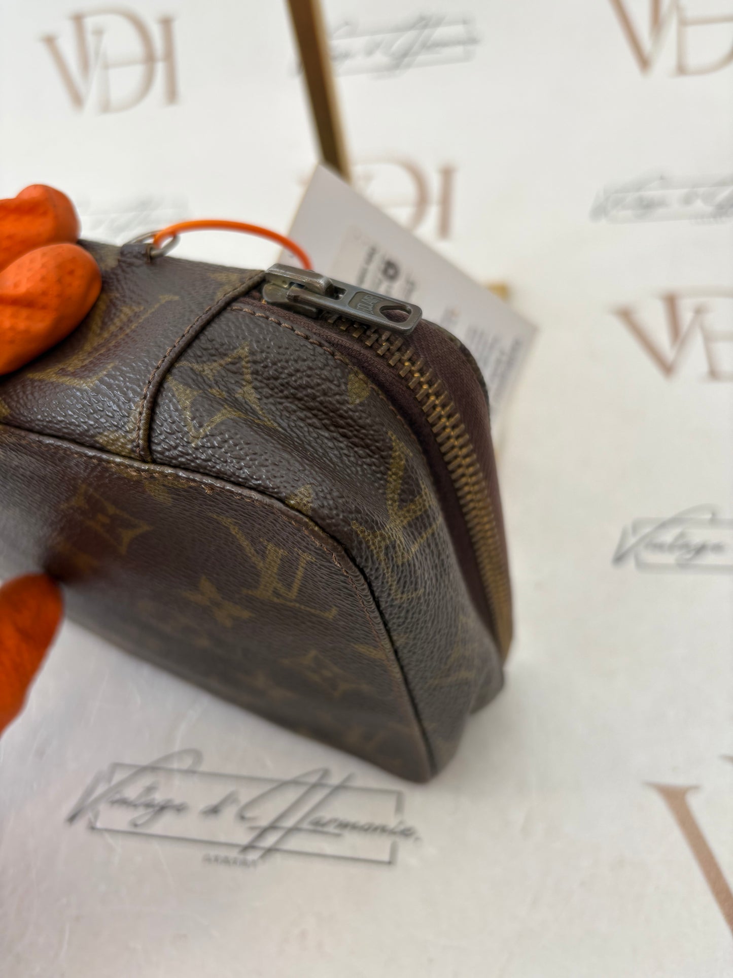017683 - Louis Vuitton Pochette Montecarlo