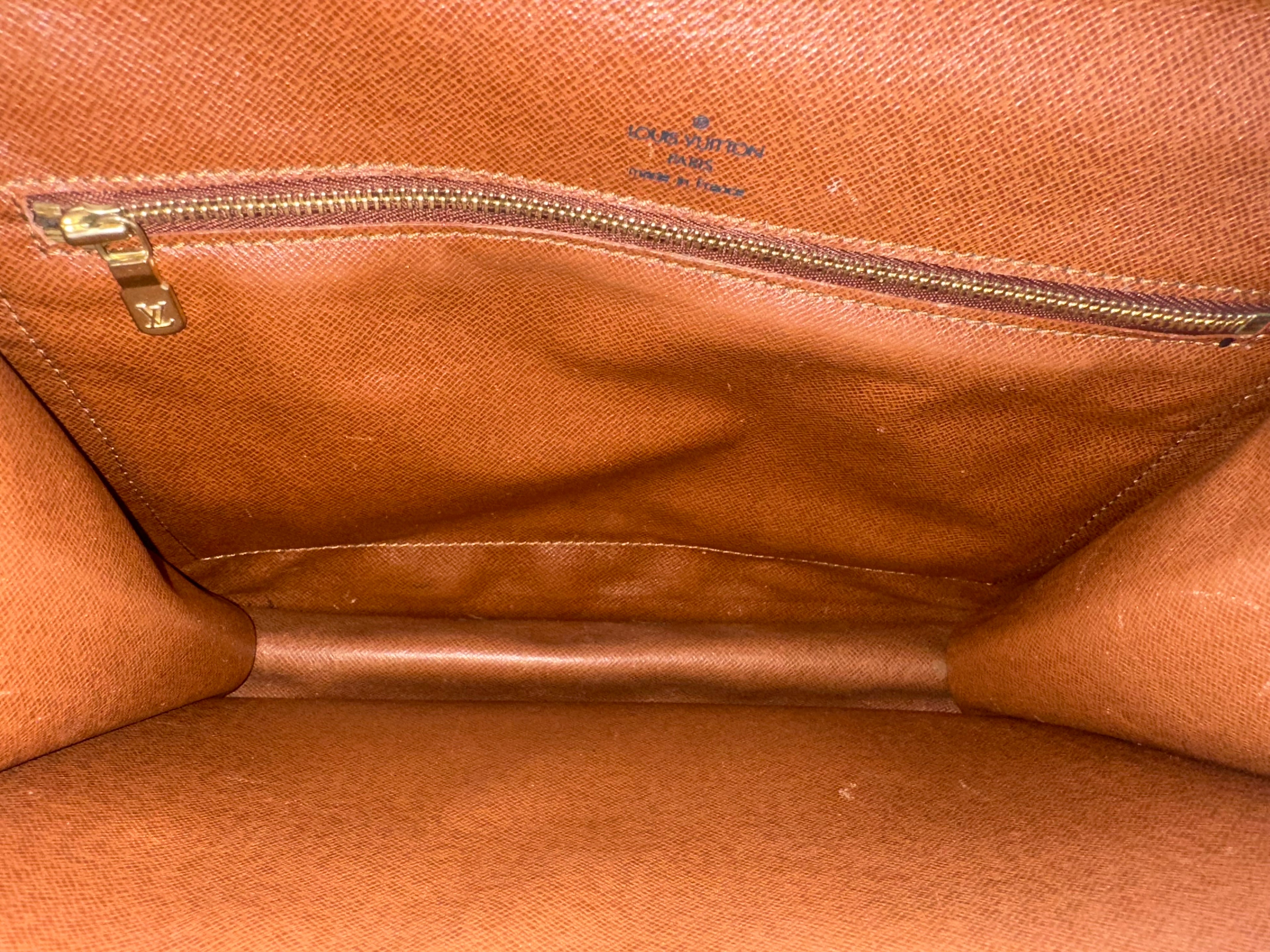 Louis Vuitton Monceau 28