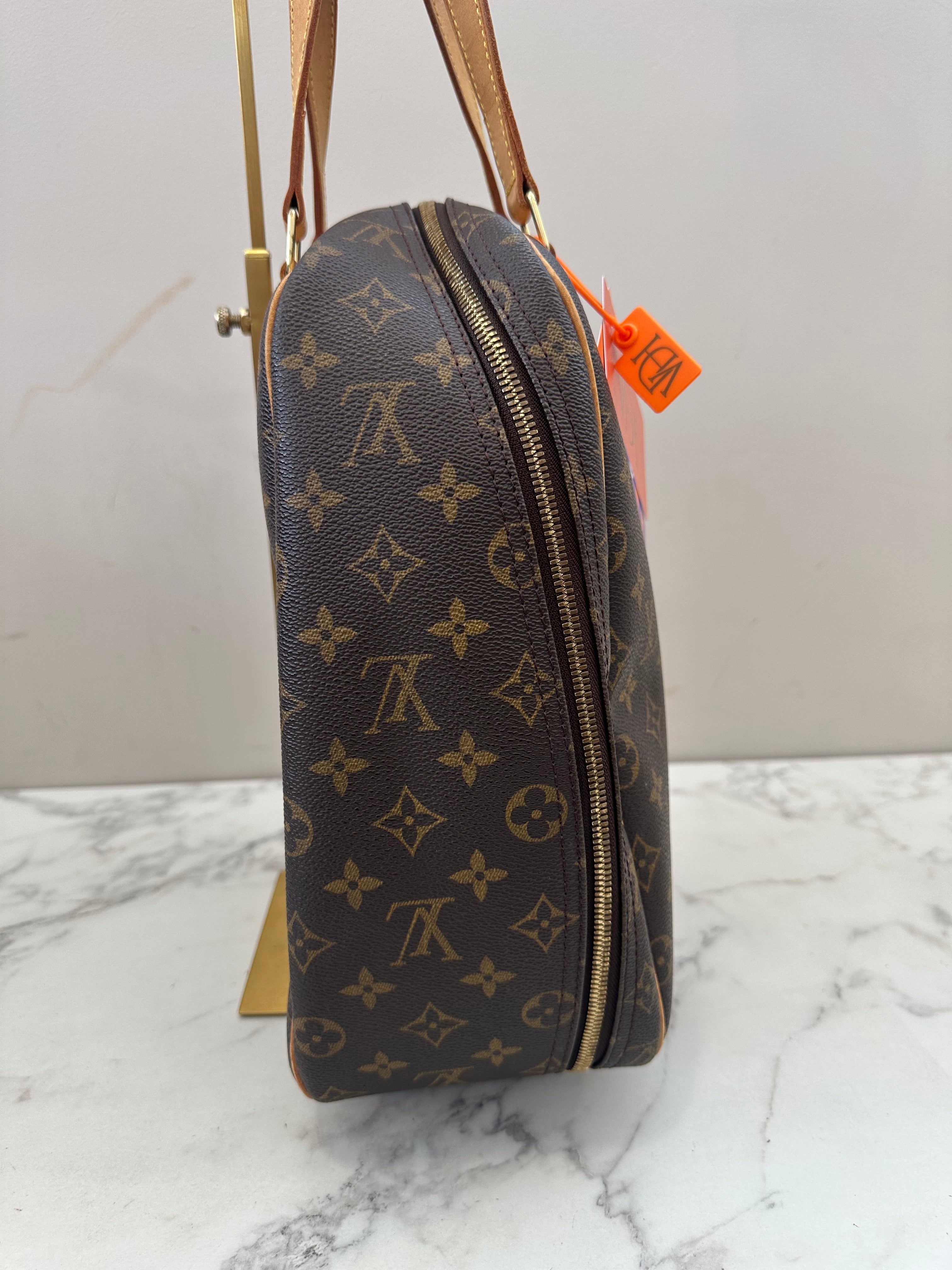 Louis Vuitton Excursion