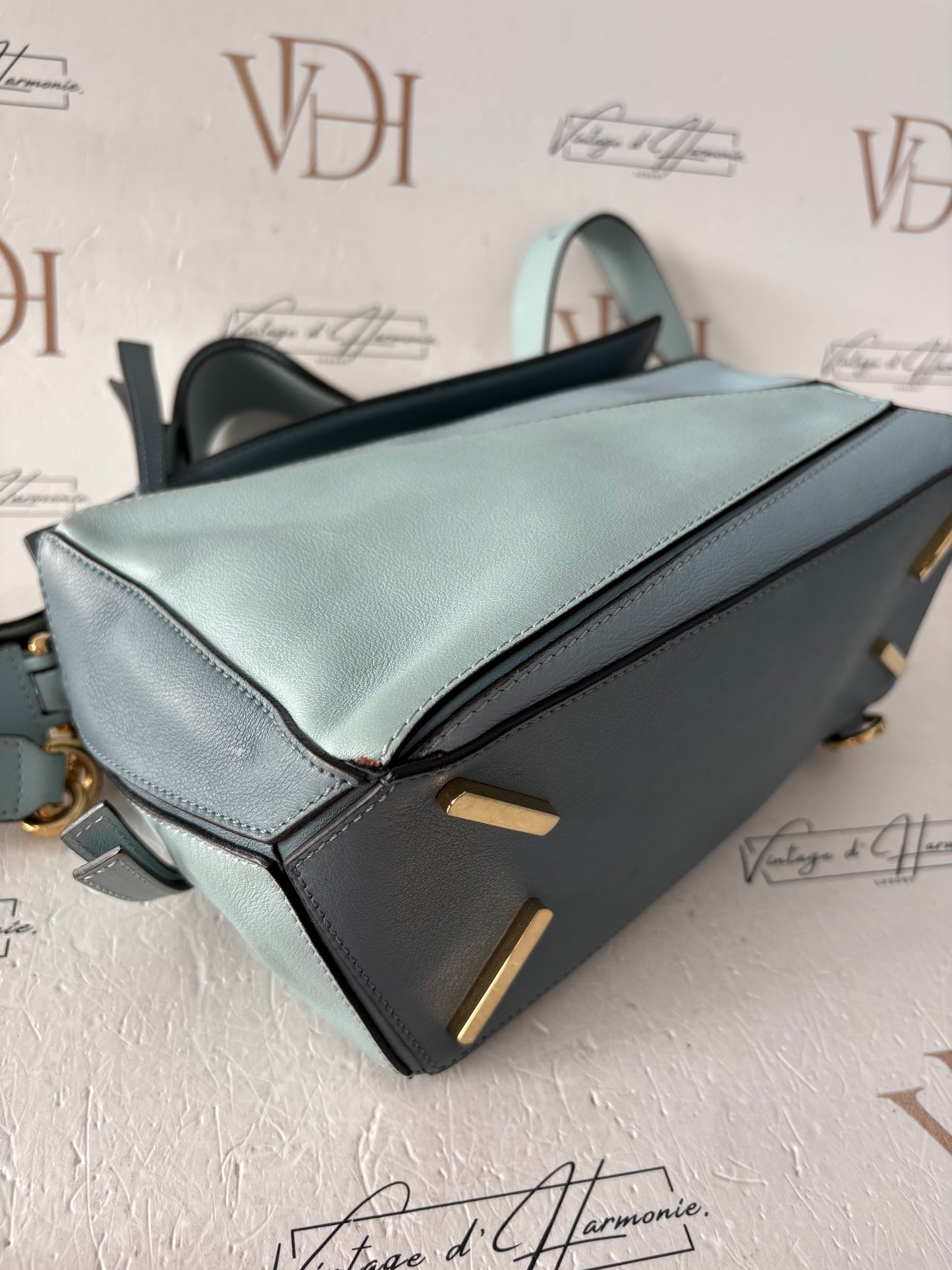 201573 - Loewe Puzzle