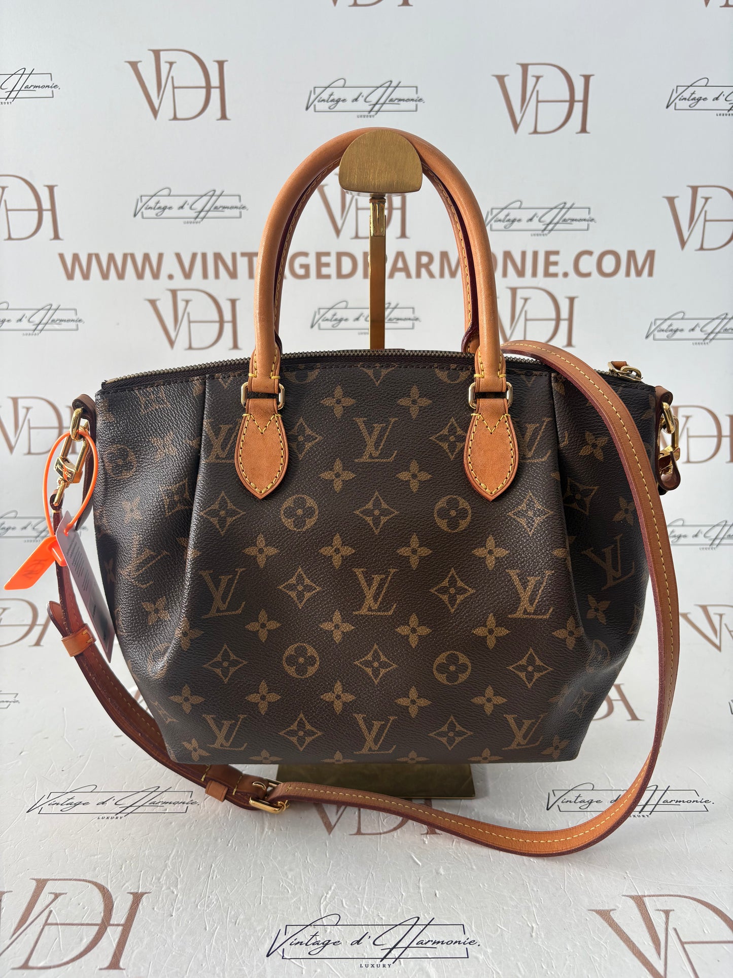 383821 - Louis Vuitton Turenne