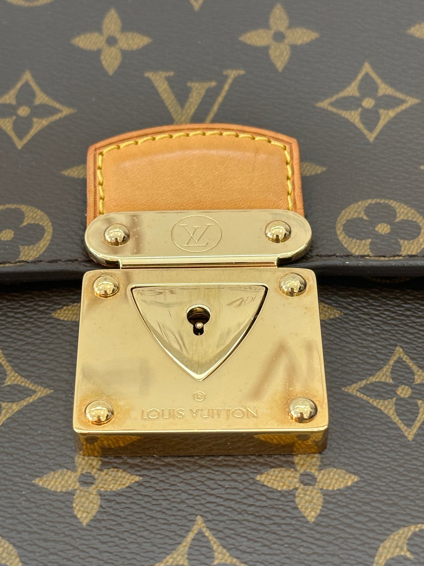 017809 - Louis Vuitton Robusto 1 Briefcase