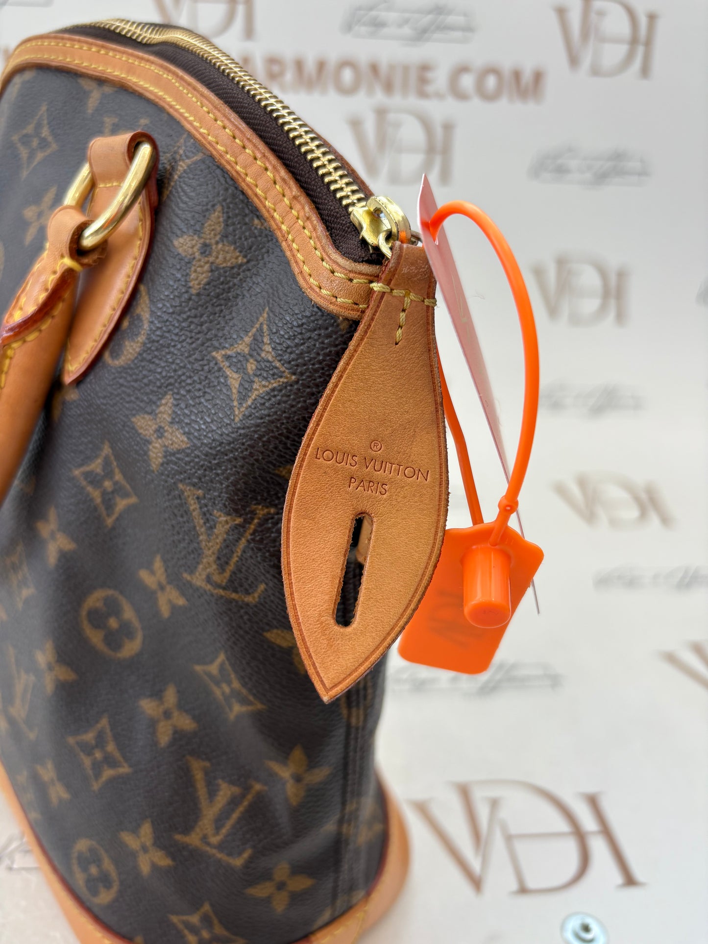 383511 - Louis Vuitton Lockit Vertical