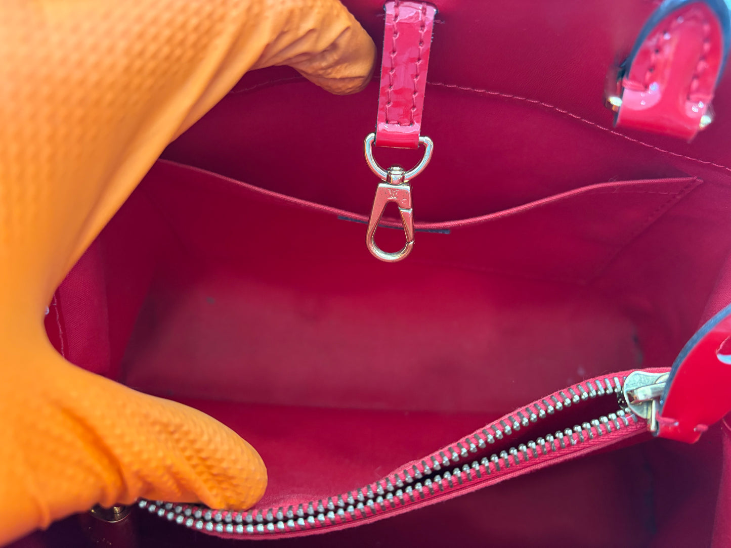 383401 - Louis Vuitton Montaigne