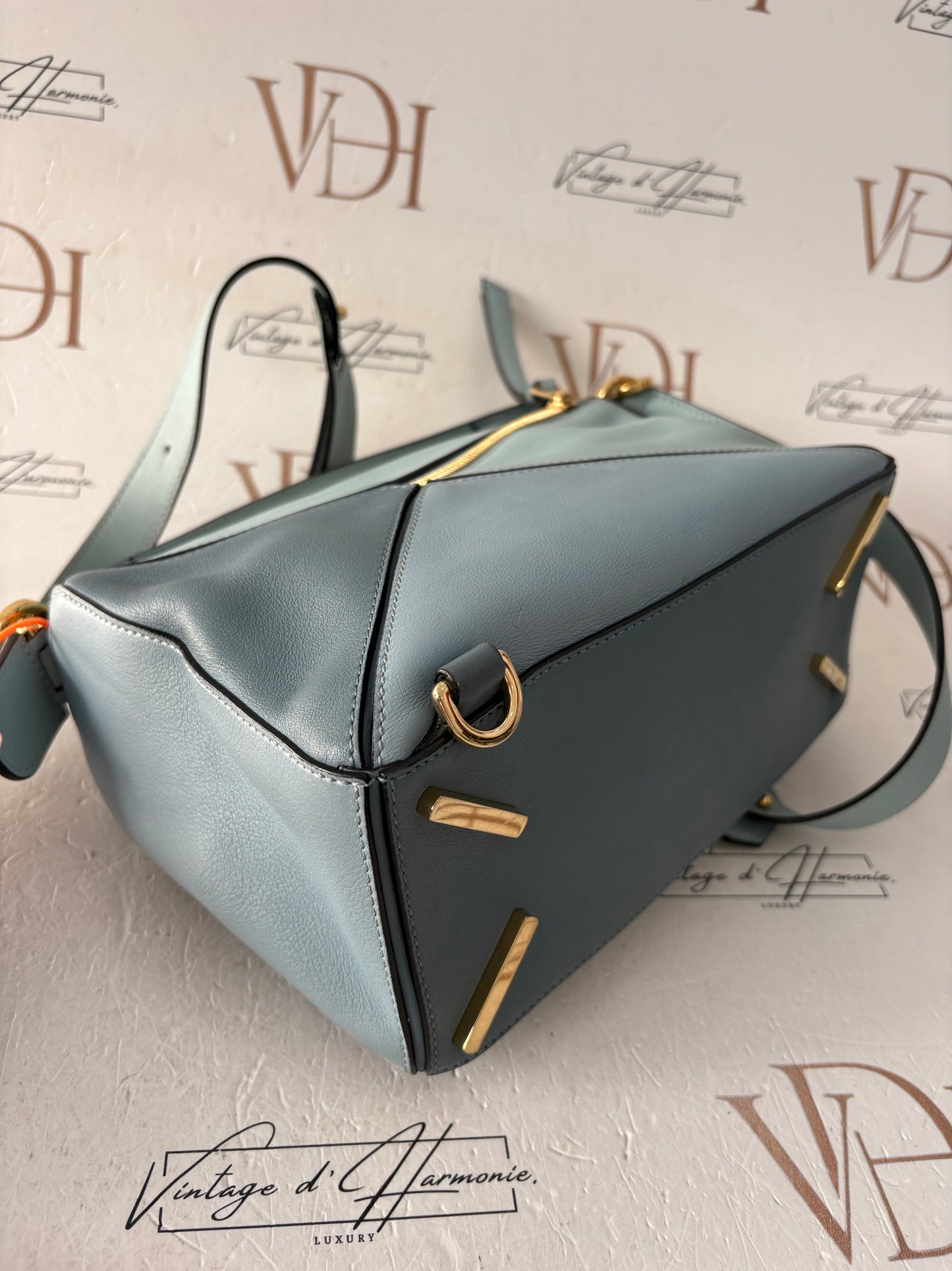 201573 - Loewe Puzzle