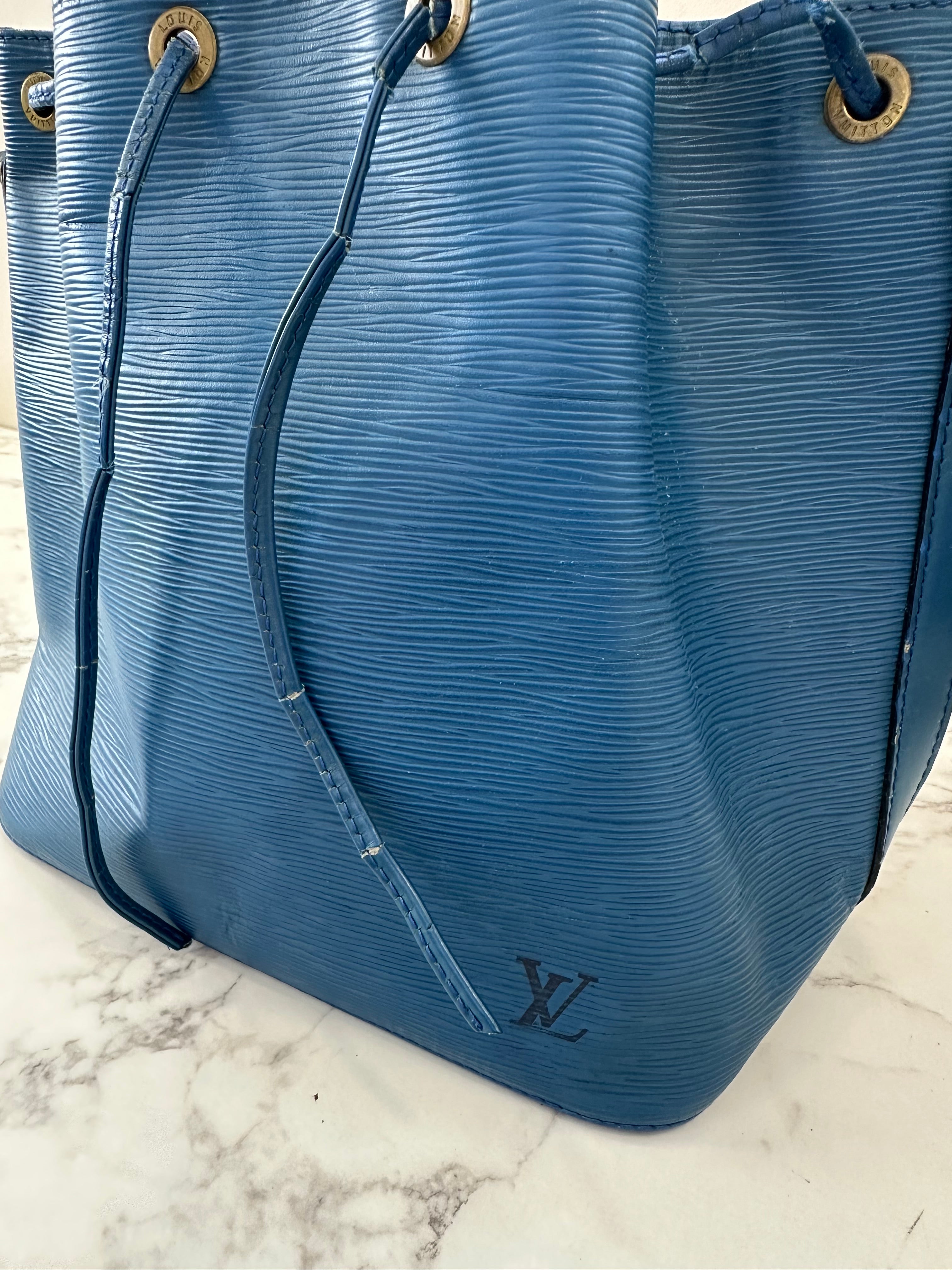 Louis Vuitton Epi Petite Noé Blue