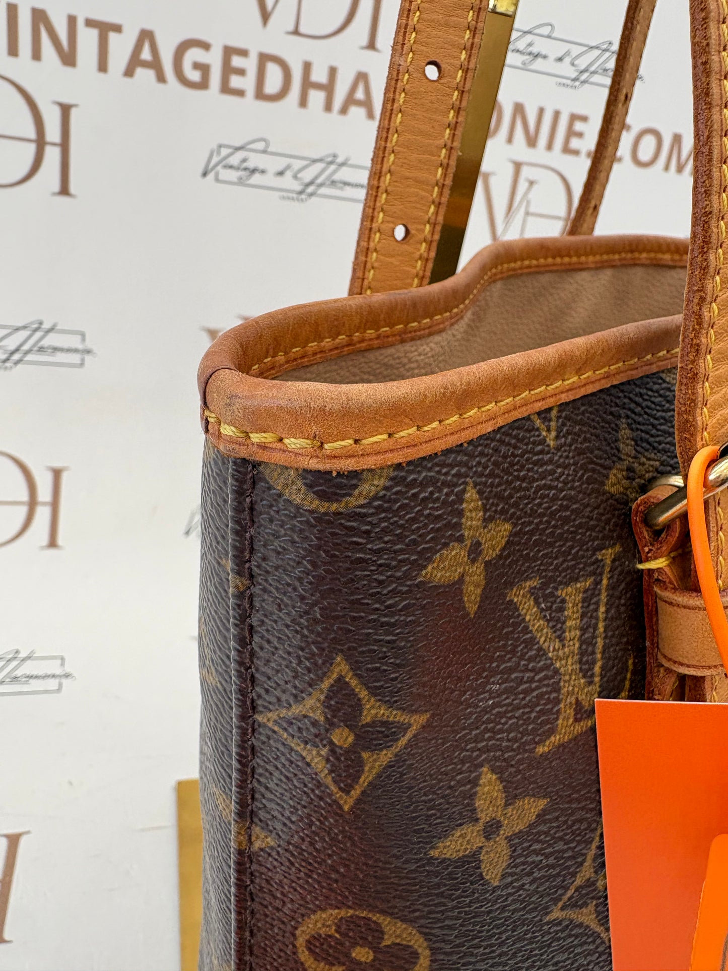 017657 - Louis Vuitton Bucket PM