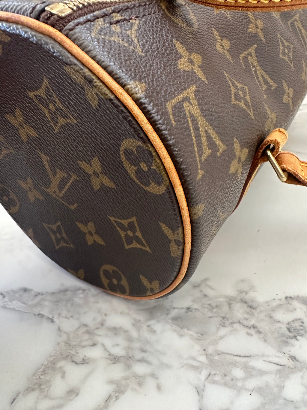 Louis Vuitton Papillon 26