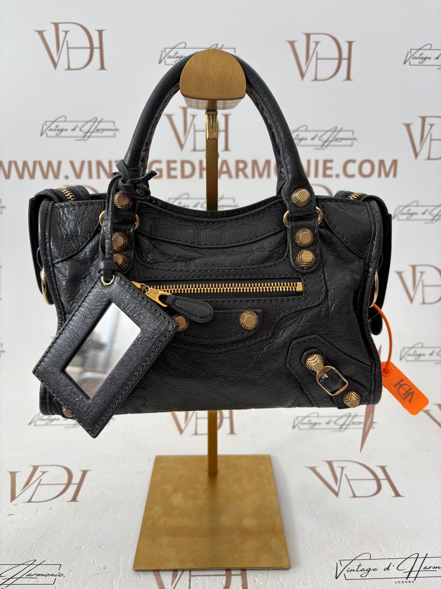 384190 - Balenciaga Giant City