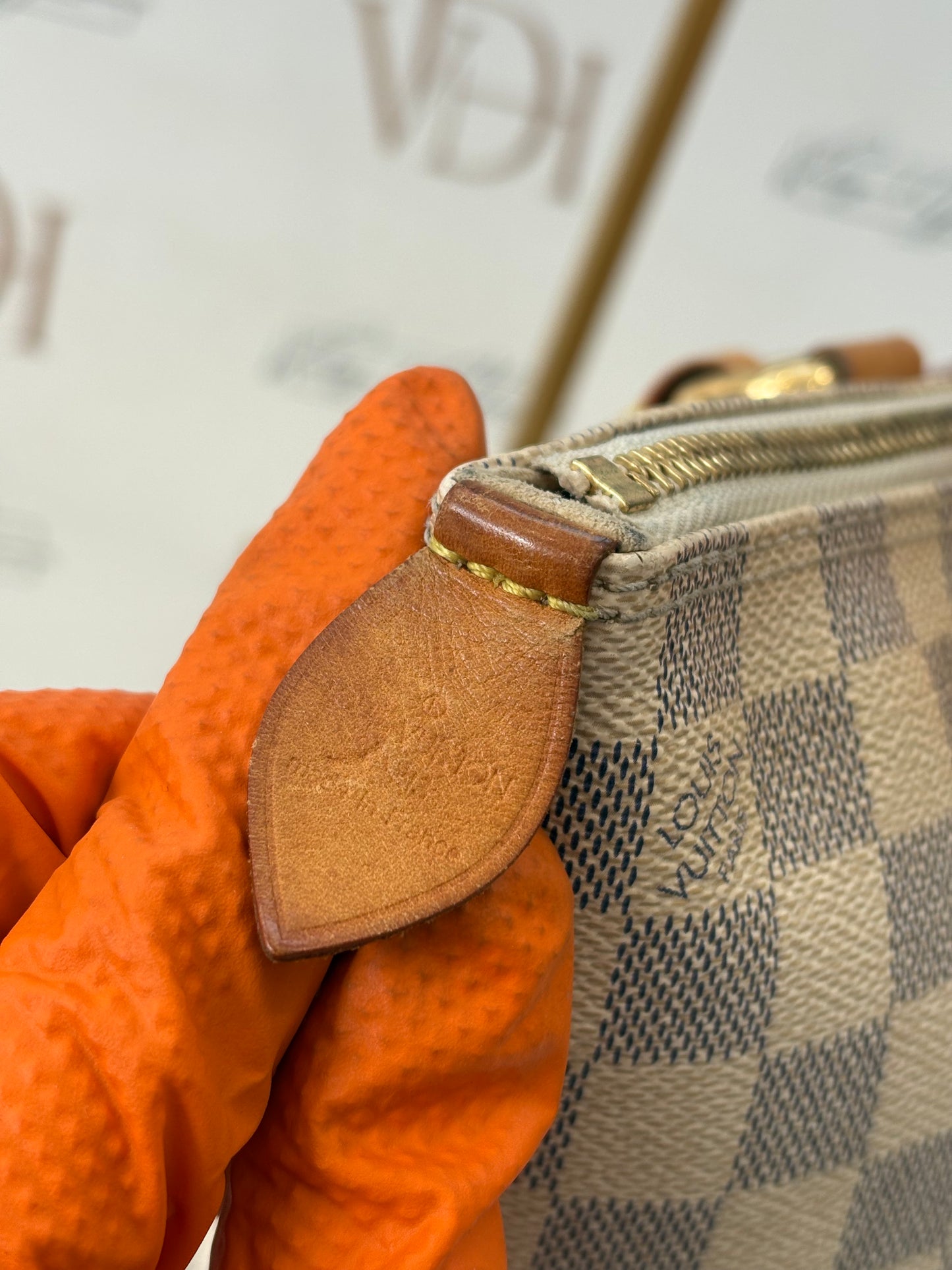 018140 - Louis Vuitton Saleya PM