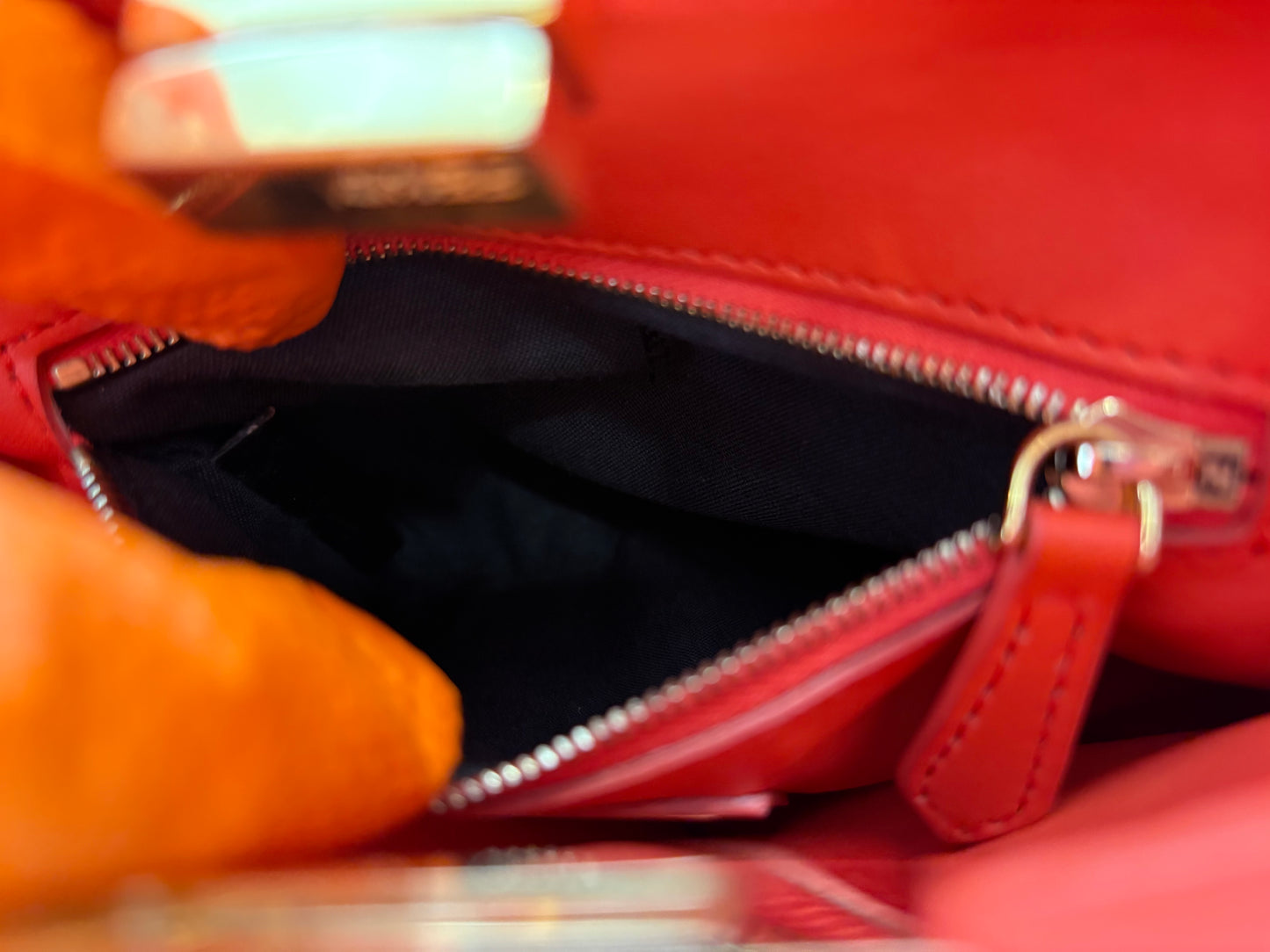 200772 - Fendi Peekaboo