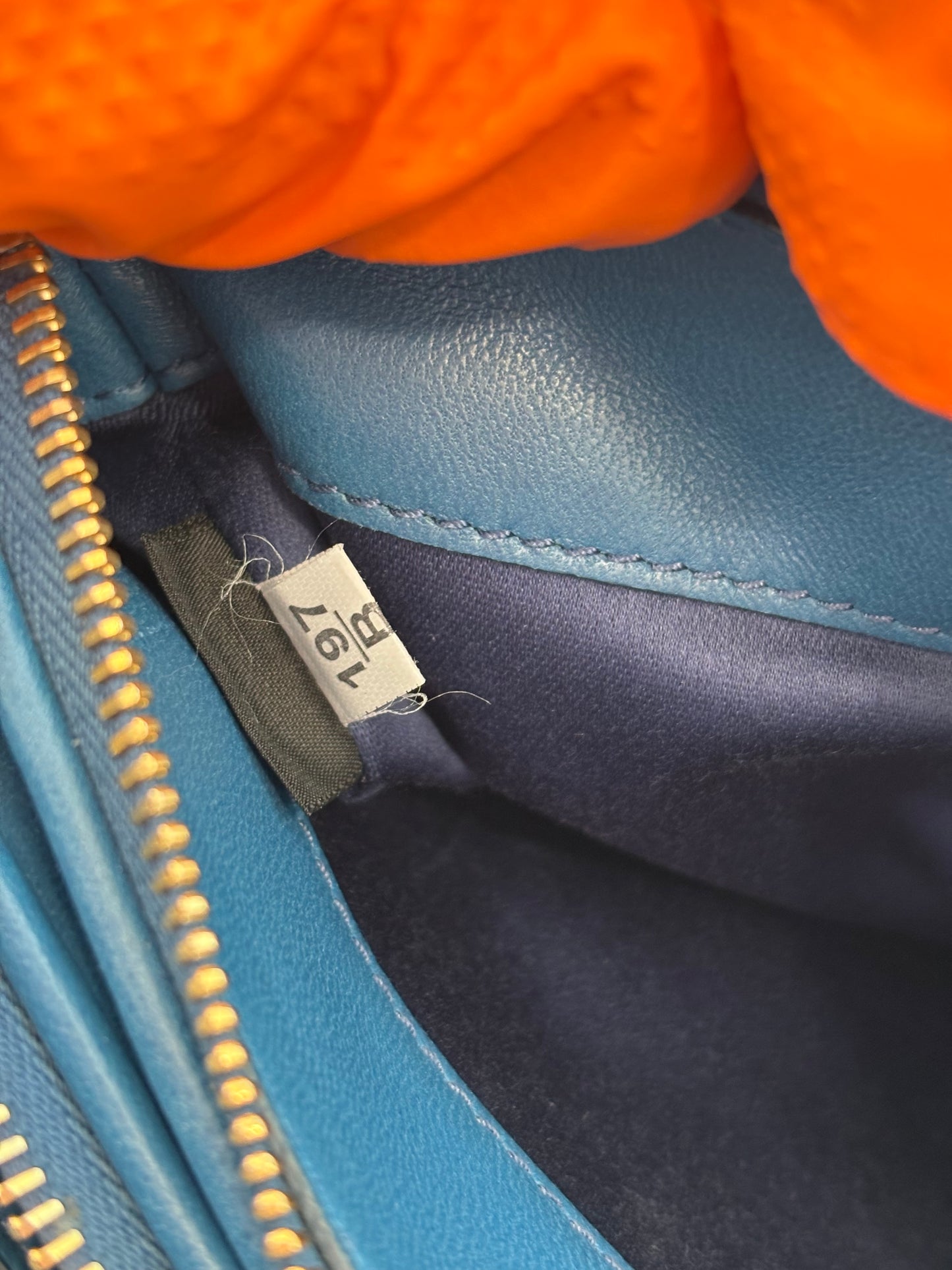 384313 - Miu Miu