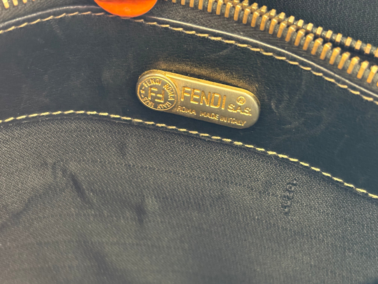 018967 - Fendi Pequin