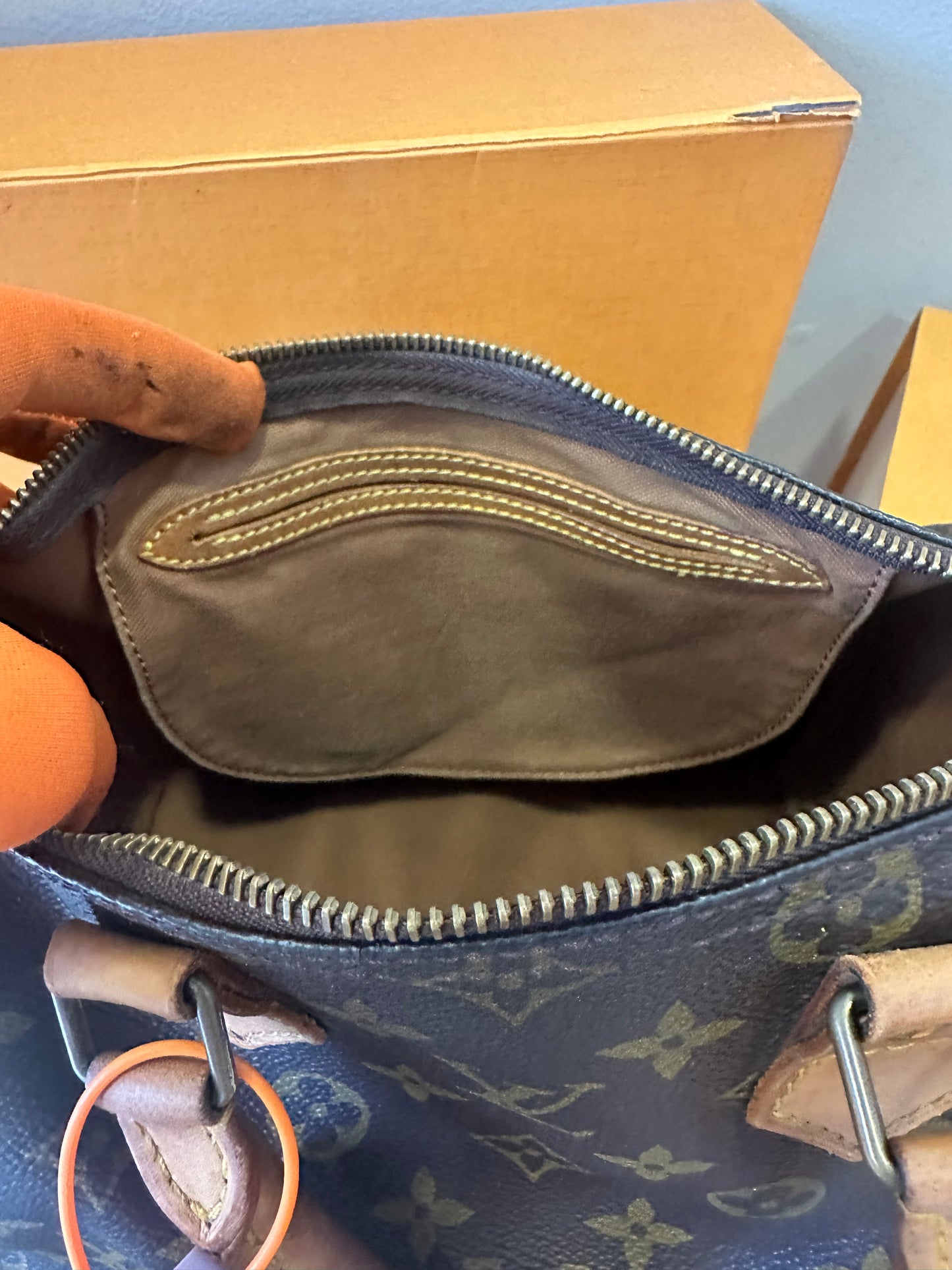 Louis Vuitton Speedy 25