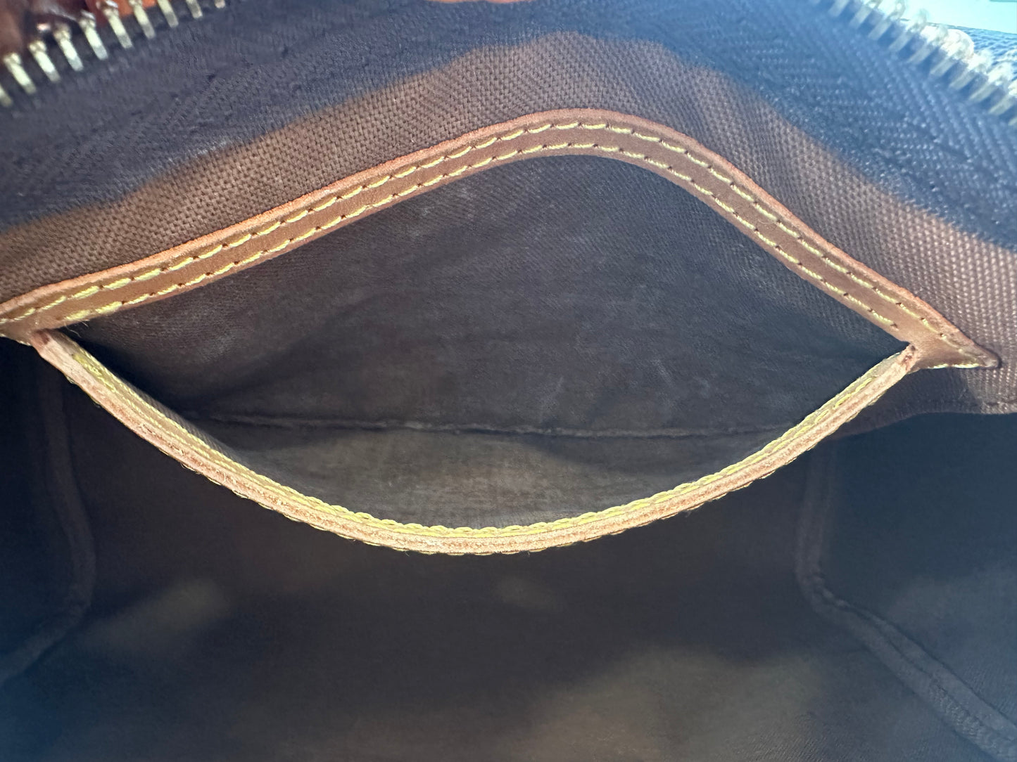 017847 - Louis Vuitton Speedy 30